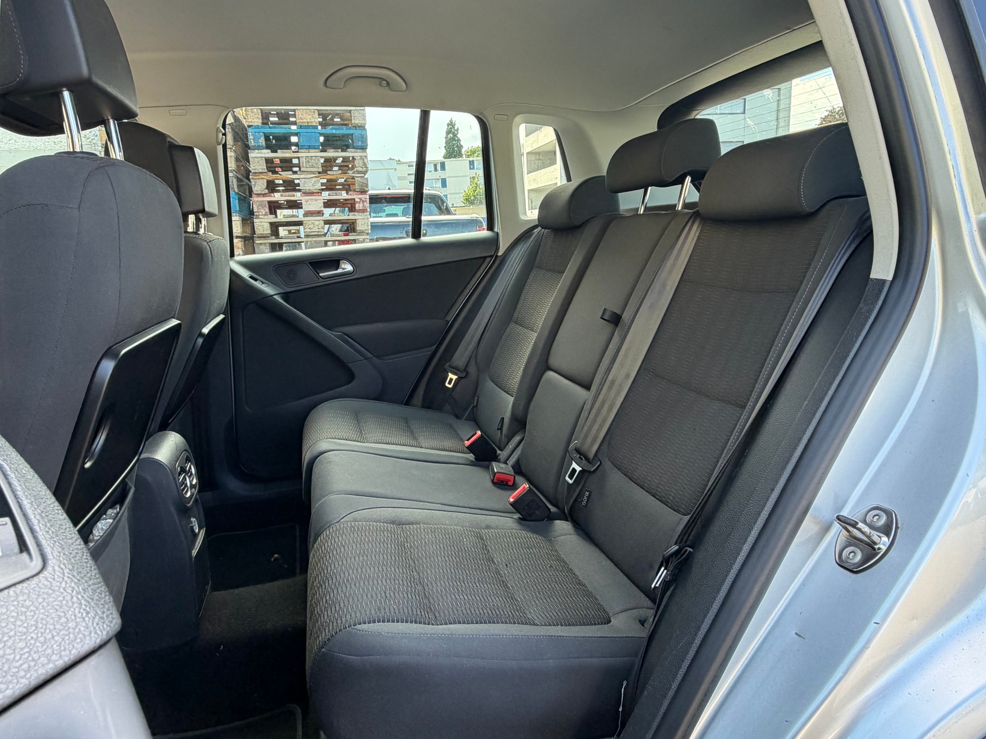 VW Tiguan 2.0 TDI Sport&Style 4Motion DSG-image-9