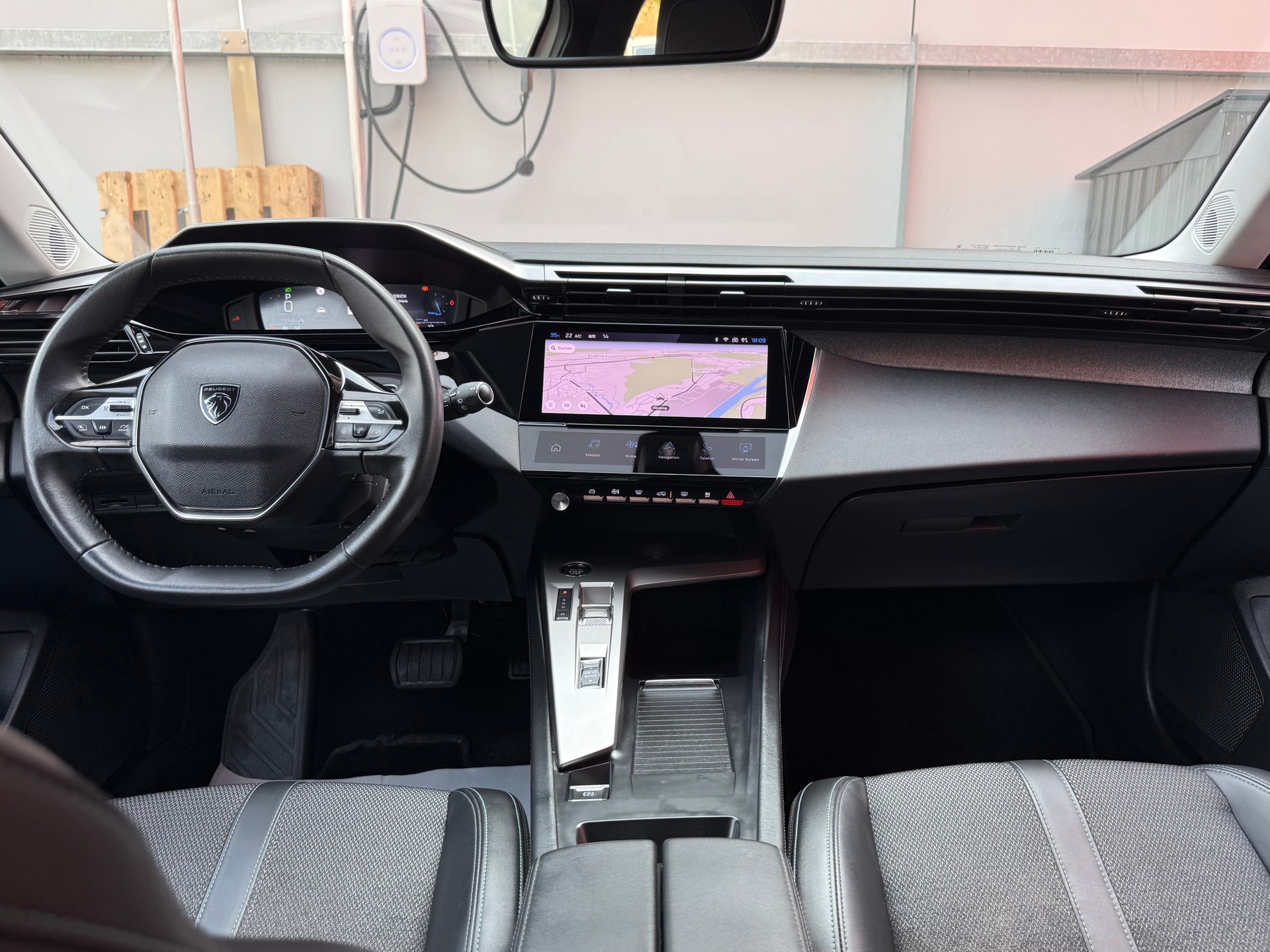 PEUGEOT 308 SW 1.5 BlueHDI Allure Pack EAT8-image-4