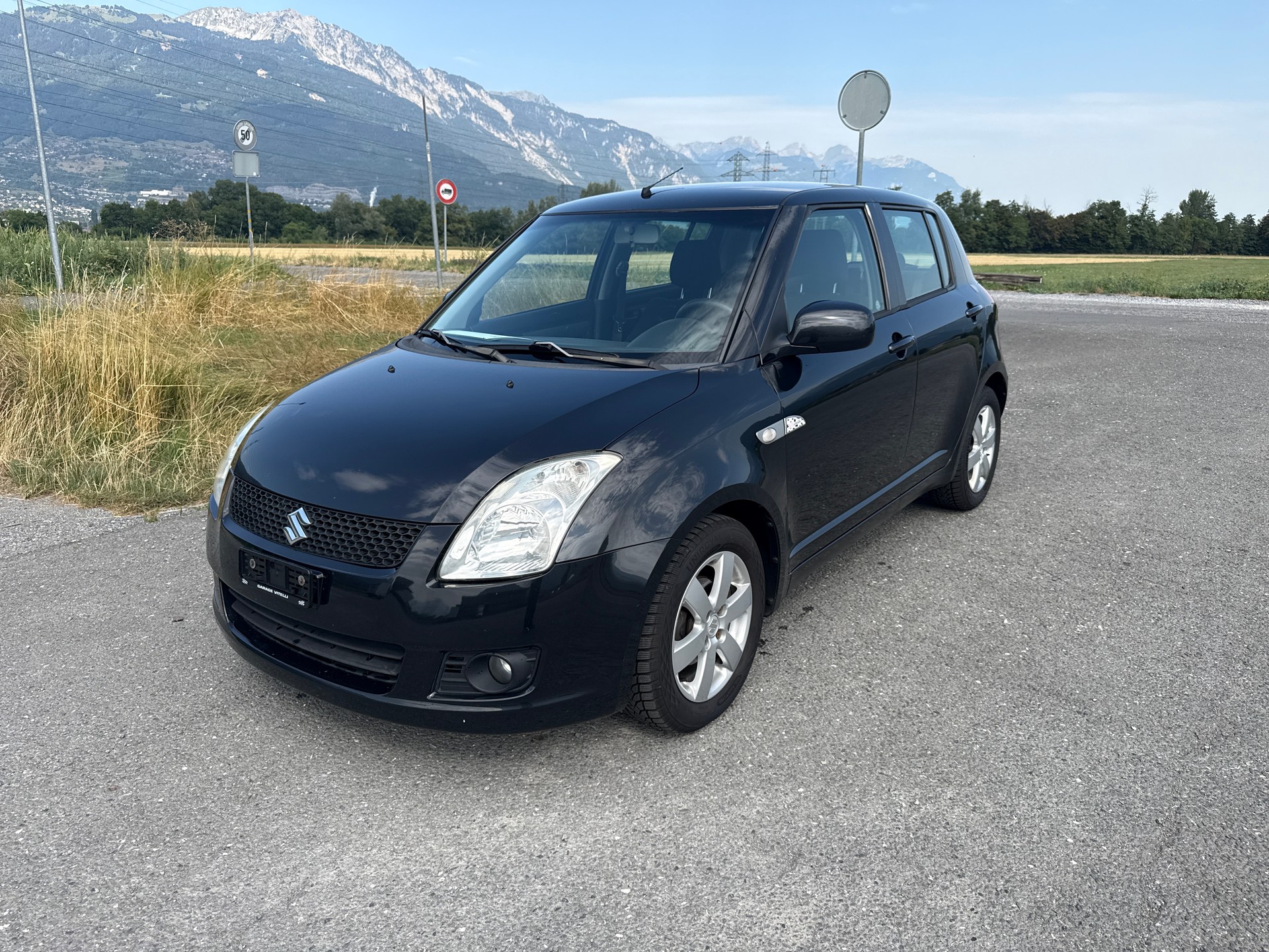 SUZUKI Swift 1.3i 16V GL Top
