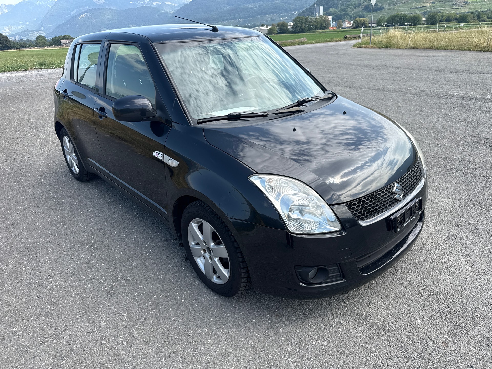 SUZUKI Swift 1.3i 16V GL Top-image-6