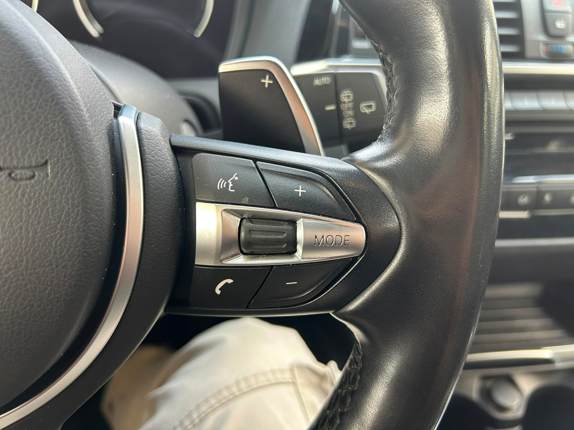 BMW 120d xDrive Steptronic-image-10
