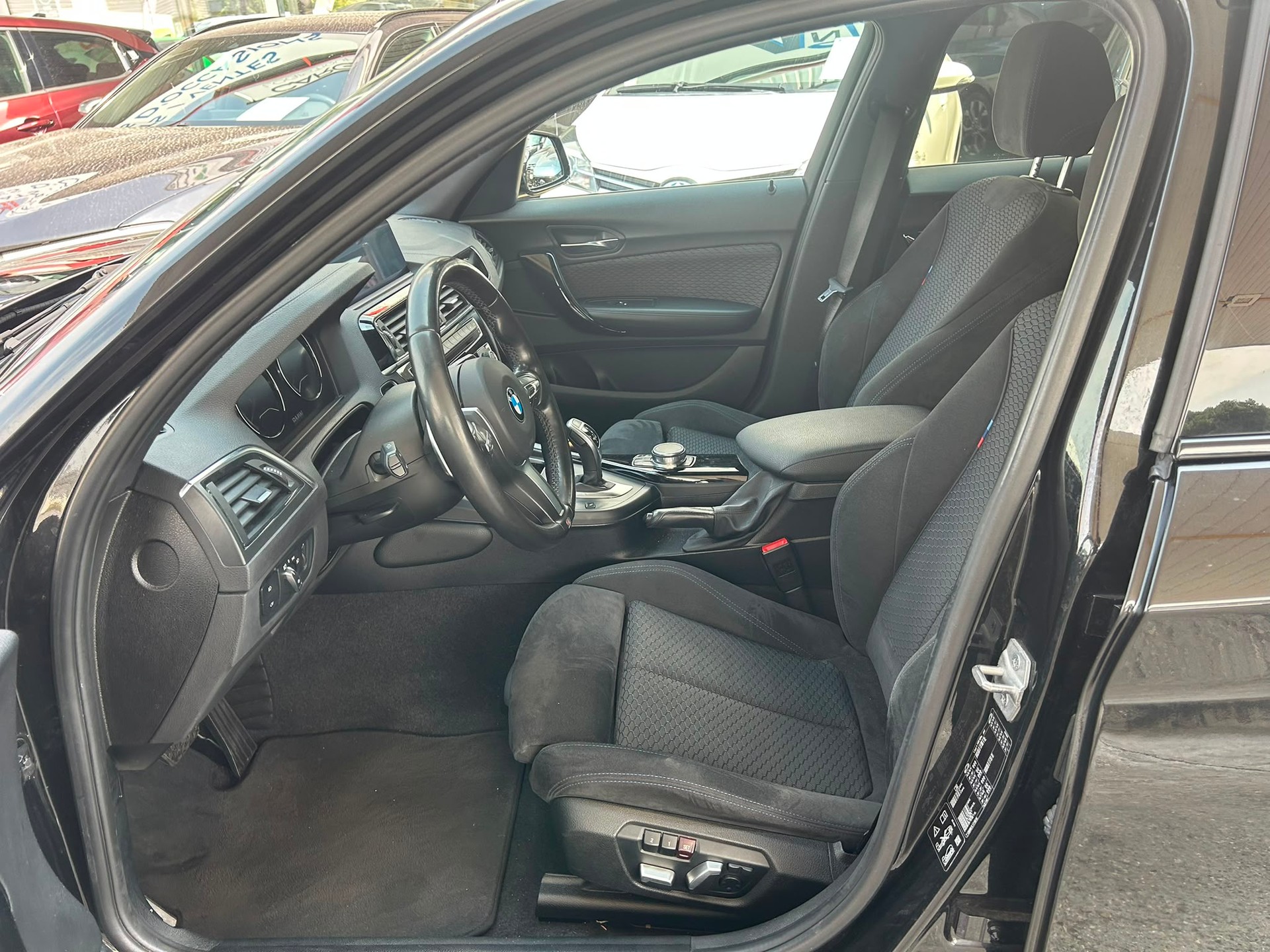 BMW 120d xDrive Steptronic-image-7