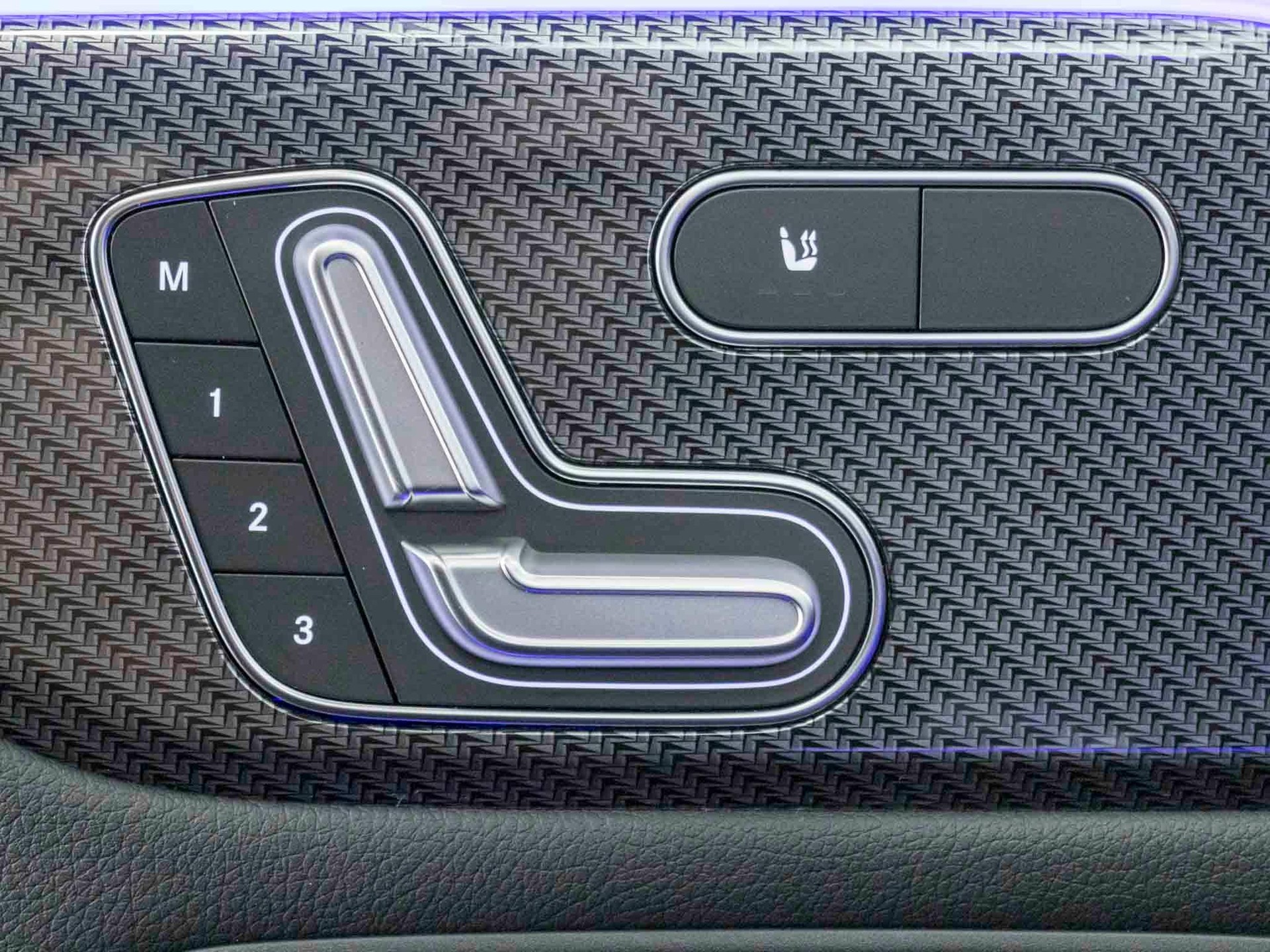 MERCEDES-BENZ B 200-image-12