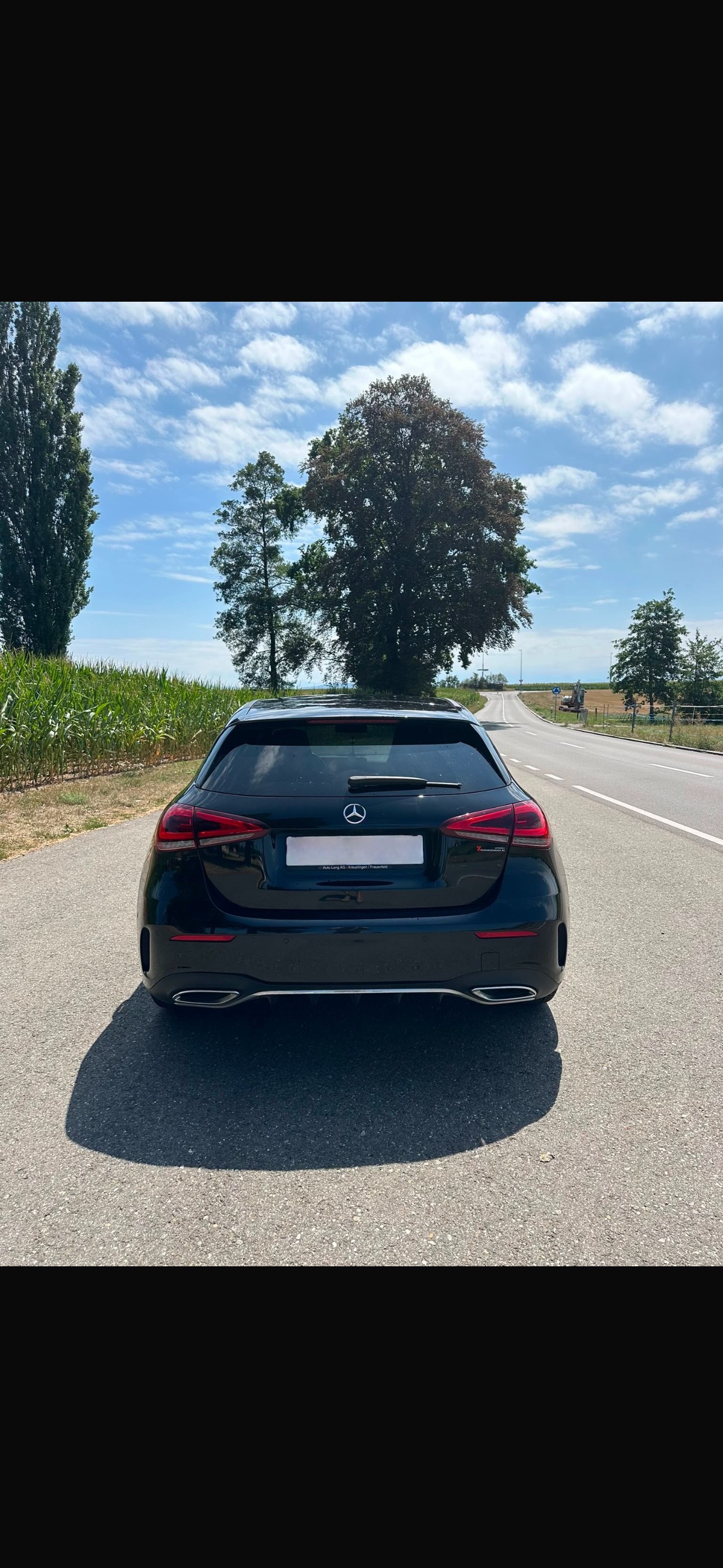 MERCEDES-BENZ A 200 d AMG Line-image-1