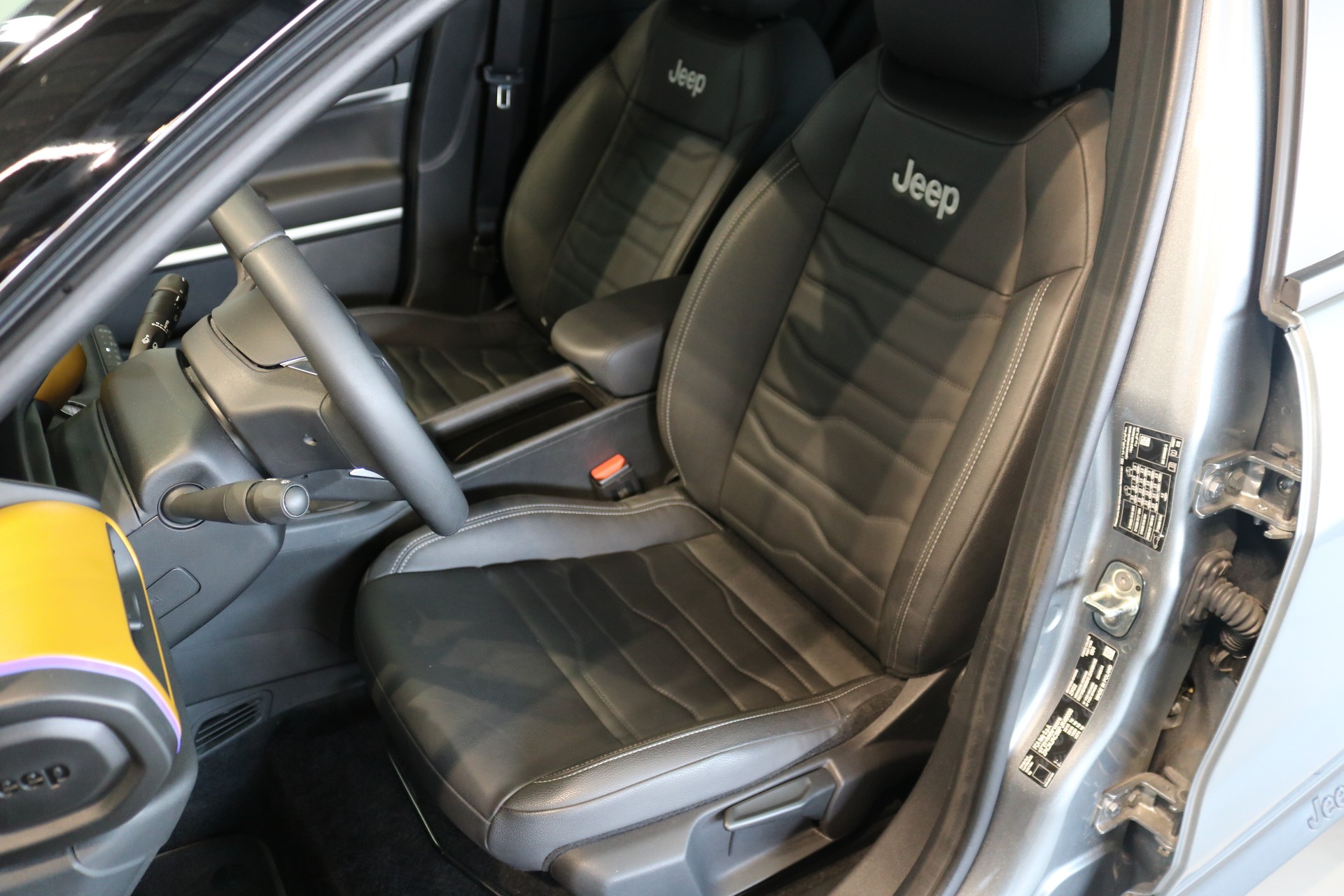 JEEP Avenger 54kWh Summit-image-1