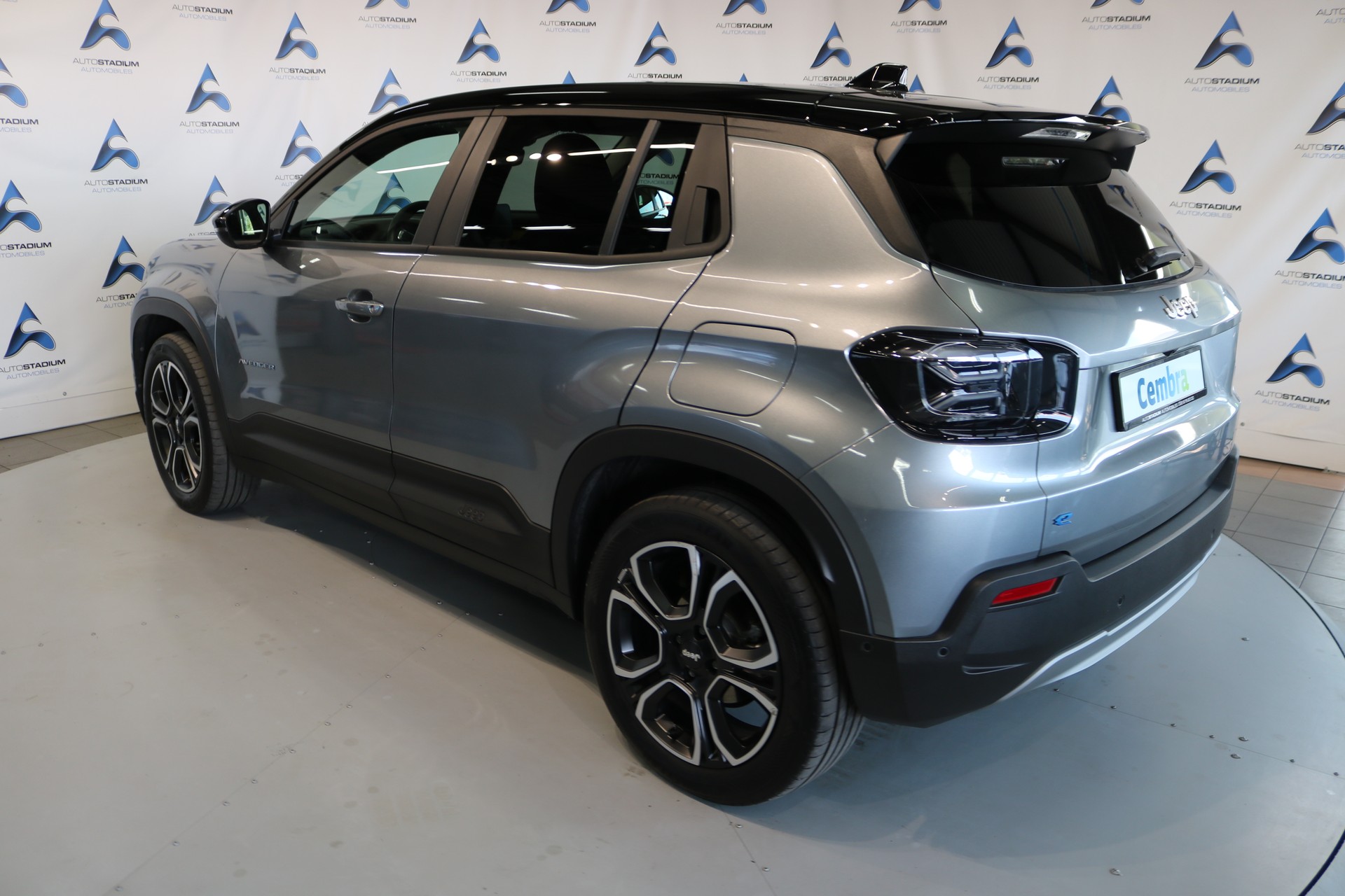 JEEP Avenger 54kWh Summit-image-12