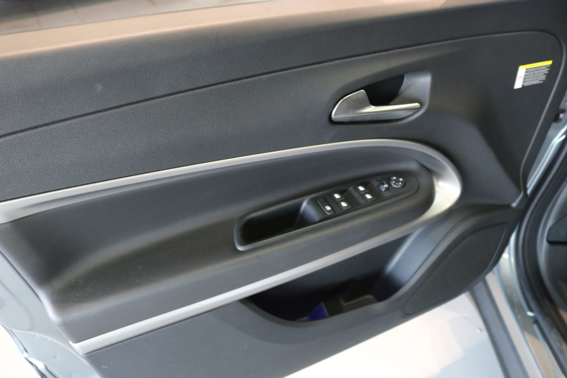 JEEP Avenger 54kWh Summit-image-28