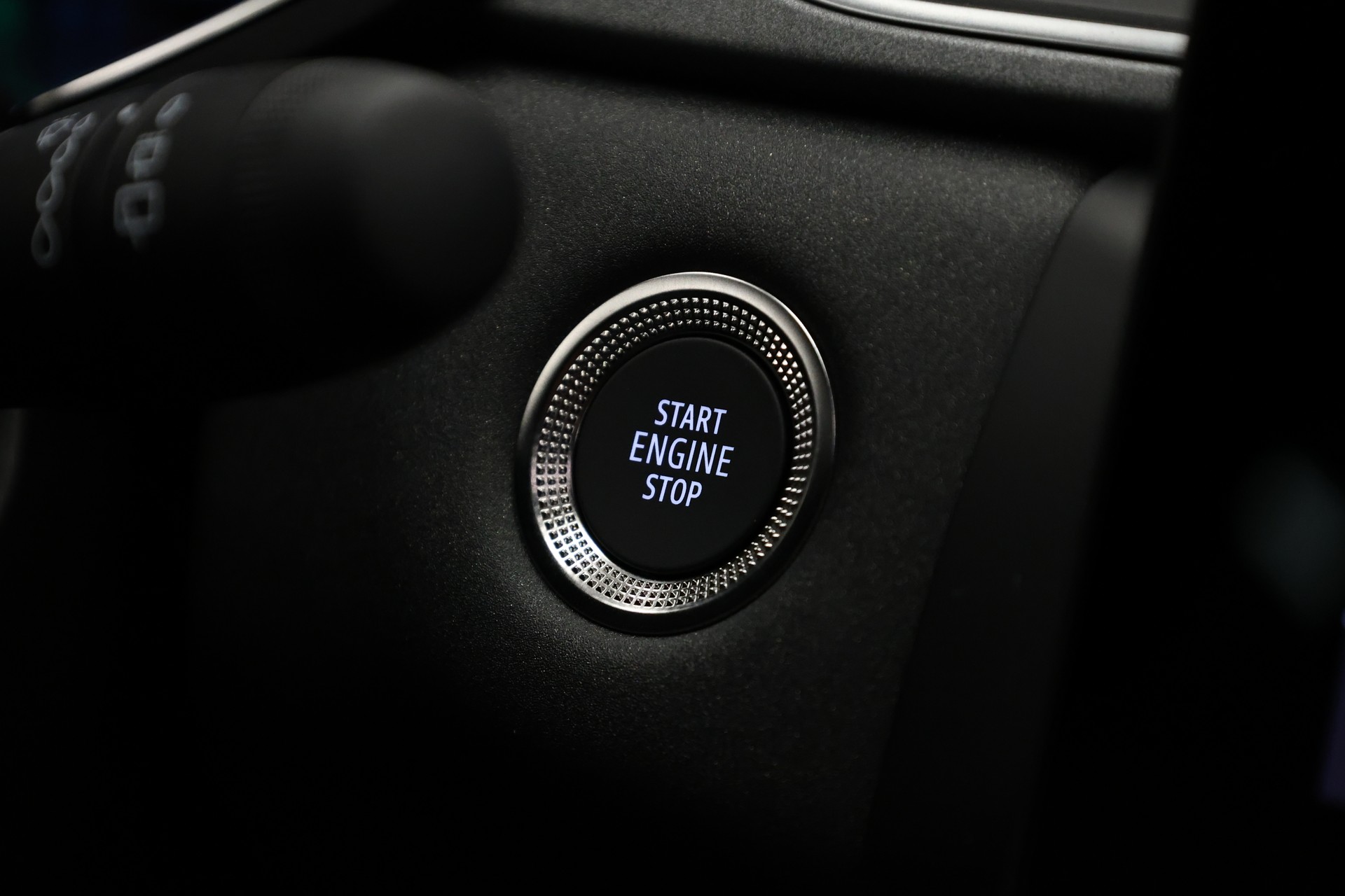 RENAULT Captur 1.8 E-Tech techno-image-30