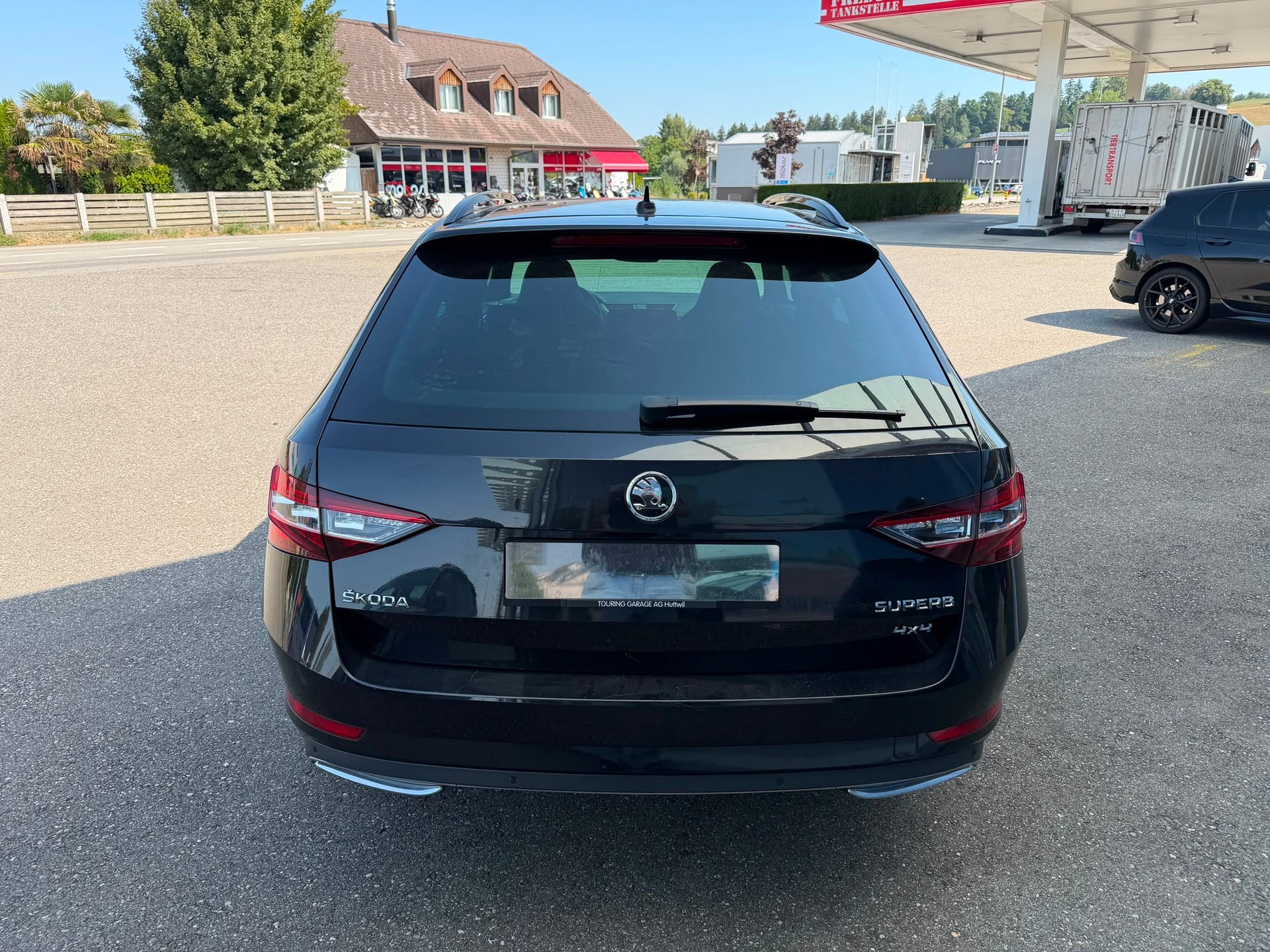 SKODA Superb Combi 2.0 TDi SportLine+ 4x4 DSG-showroom-element-3
