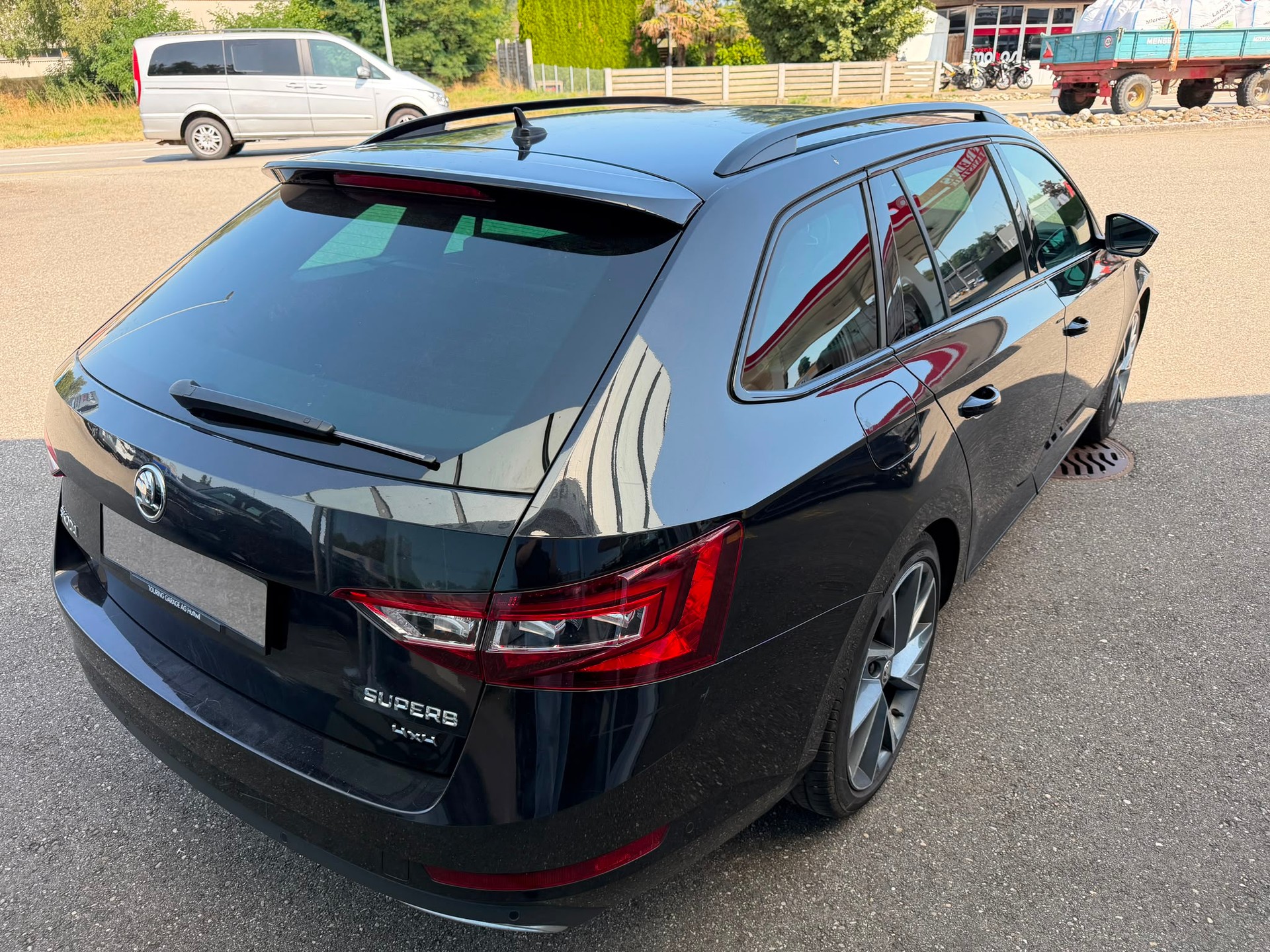 SKODA Superb Combi 2.0 TDi SportLine+ 4x4 DSG-image-4
