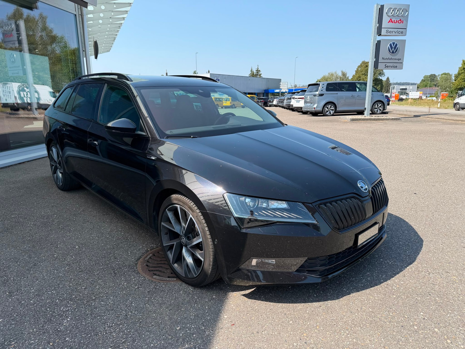 SKODA Superb Combi 2.0 TDi SportLine+ 4x4 DSG-image-6
