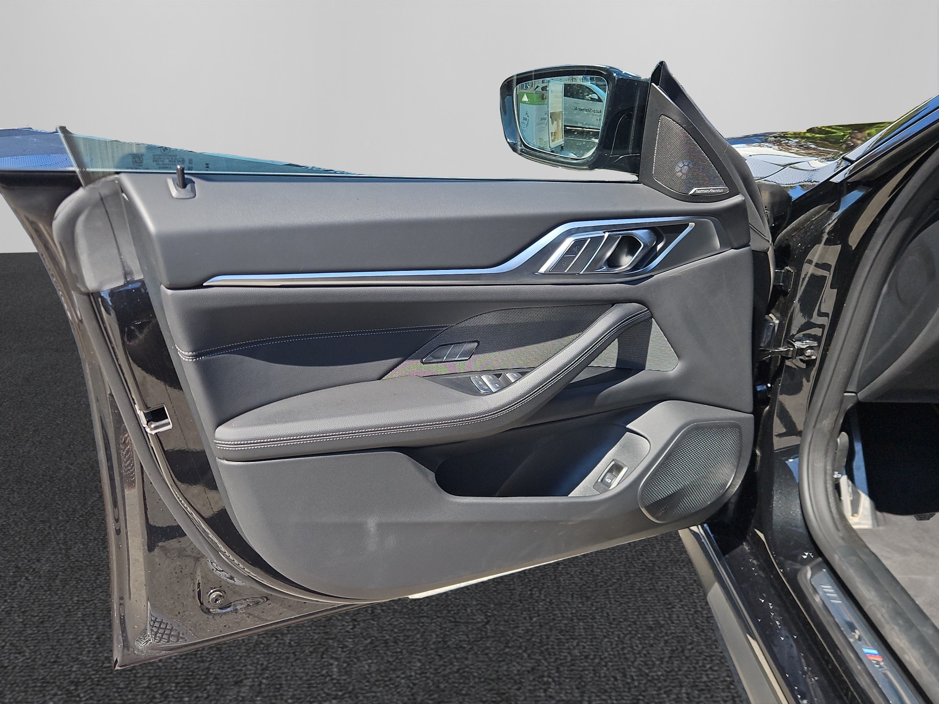 BMW i4 M60 M Sport Pro-image-10