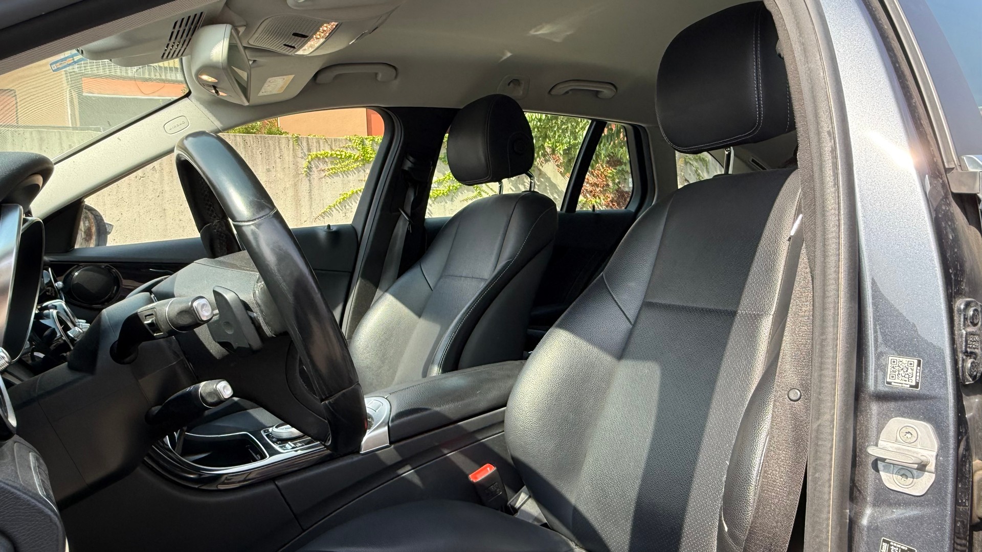 MERCEDES-BENZ C 220 BlueTEC AMG Line 7G-Tronic-image-12