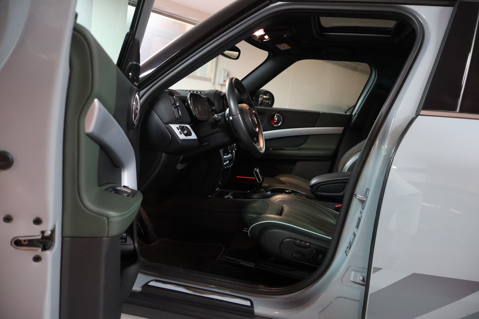 MINI Countryman Cooper S Untamed Edition ALL4 Steptronic-image-7