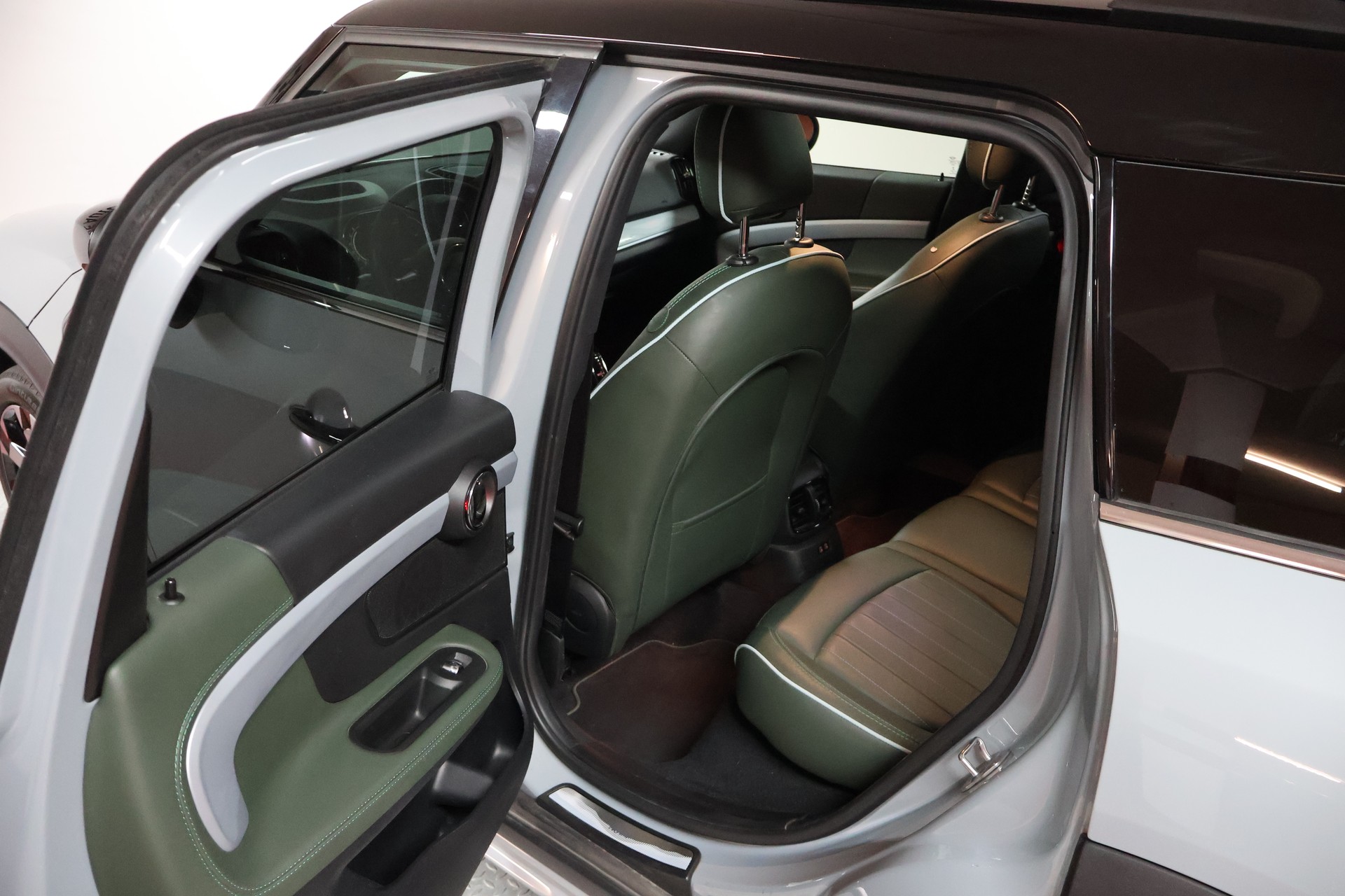 MINI Countryman Cooper S Untamed Edition ALL4 Steptronic-image-16