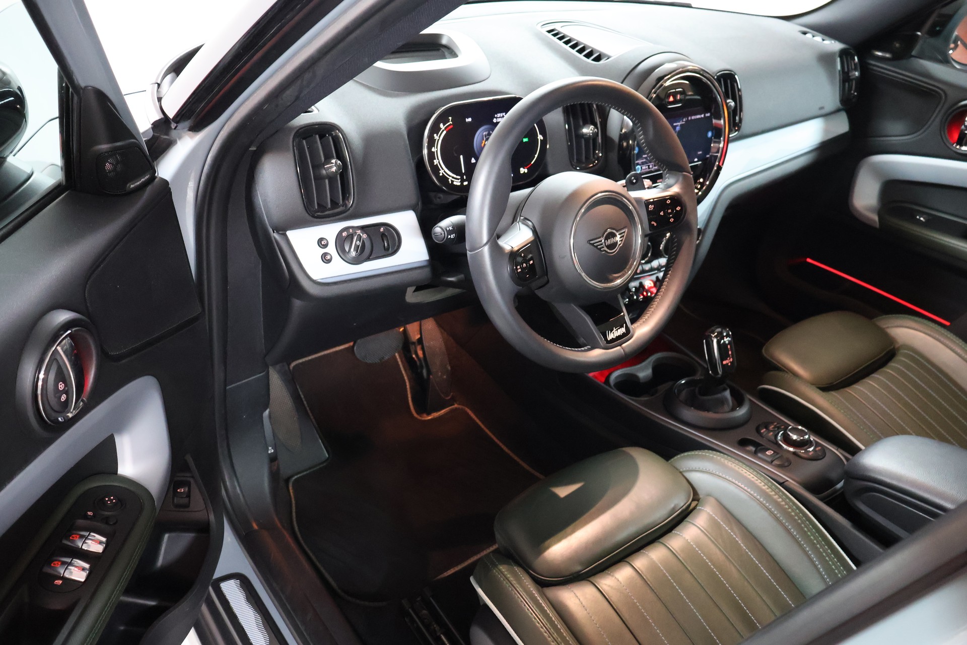 MINI Countryman Cooper S Untamed Edition ALL4 Steptronic-image-8