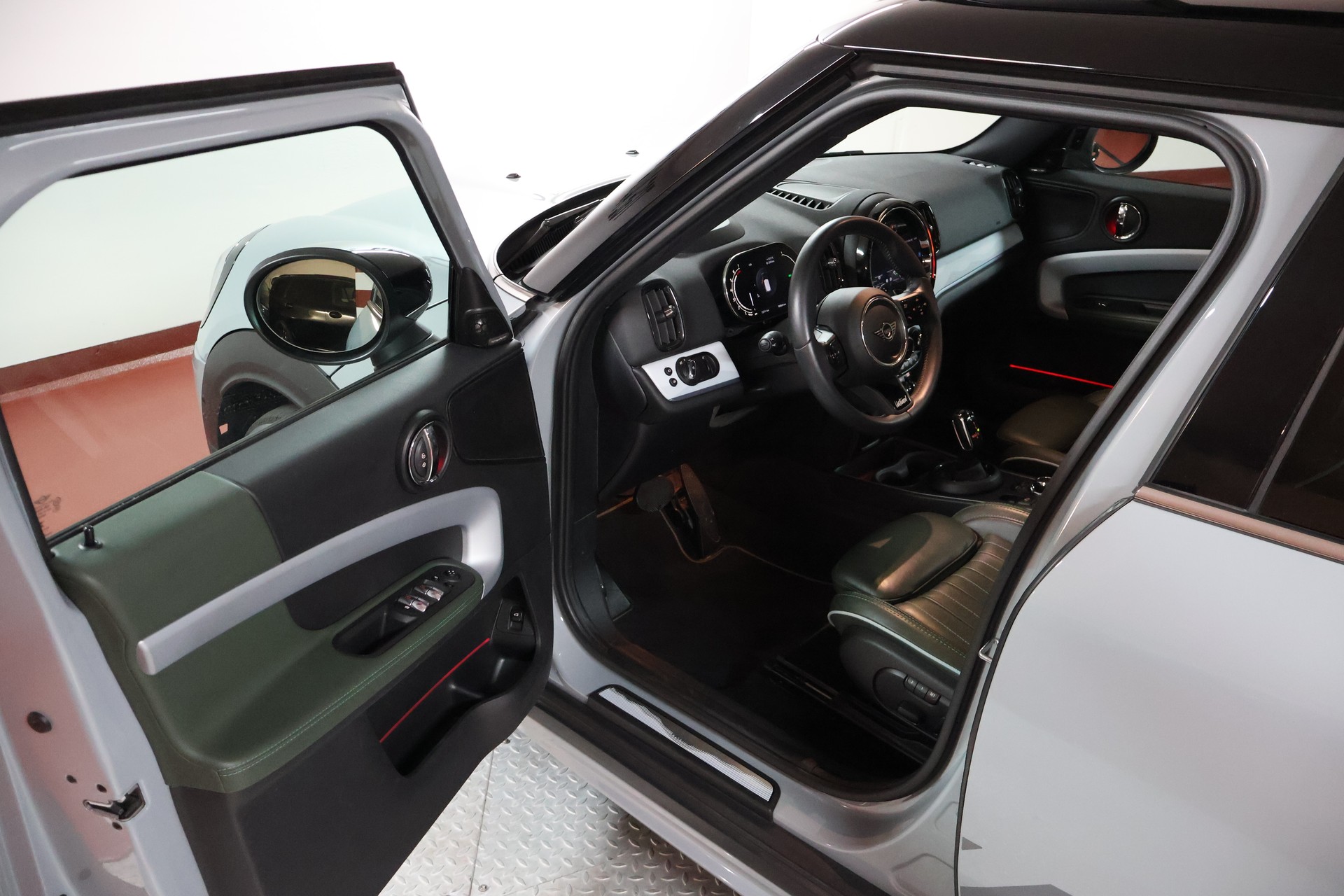 MINI Countryman Cooper S Untamed Edition ALL4 Steptronic-image-5