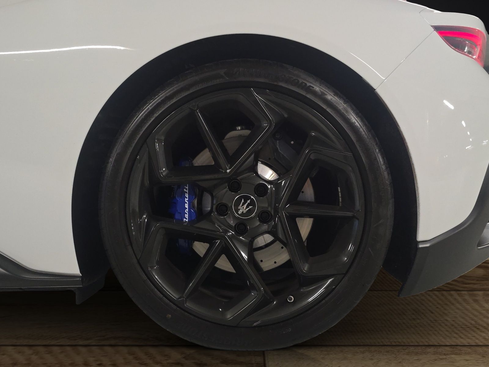 MASERATI MC20 MC 20 CH-Fahrzeug-image-15