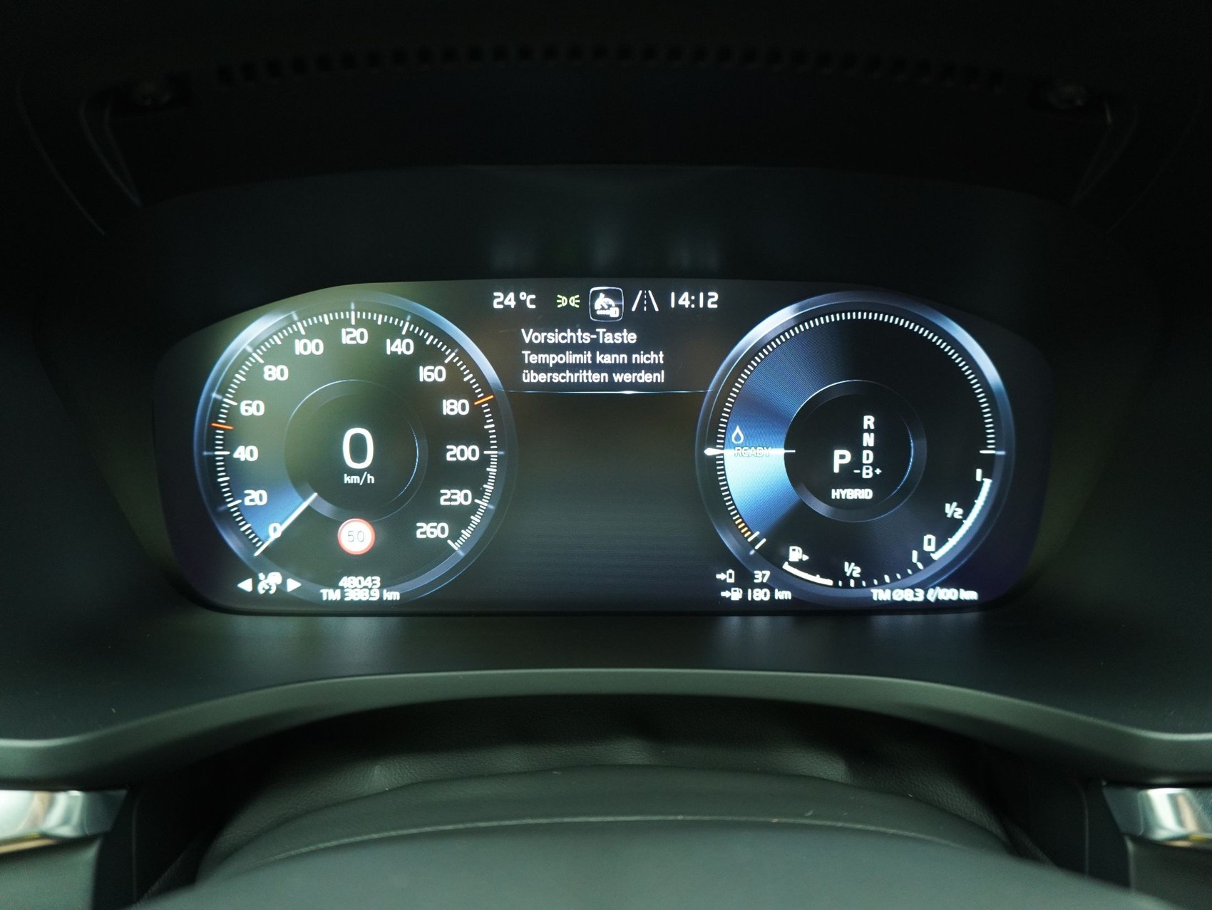 VOLVO V60 T8 TE Polestar eAWD-image-14