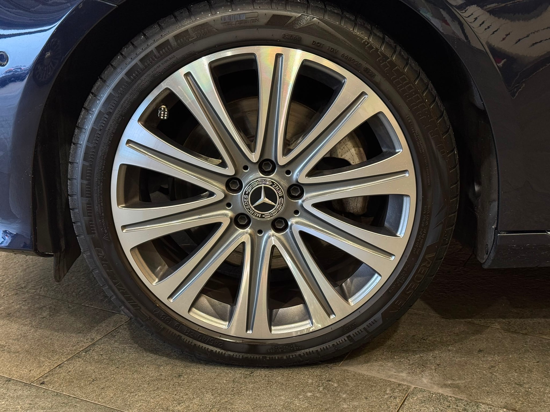 MERCEDES-BENZ E 300 d T 4Matic Exclusive 9G-Tronic-image-6