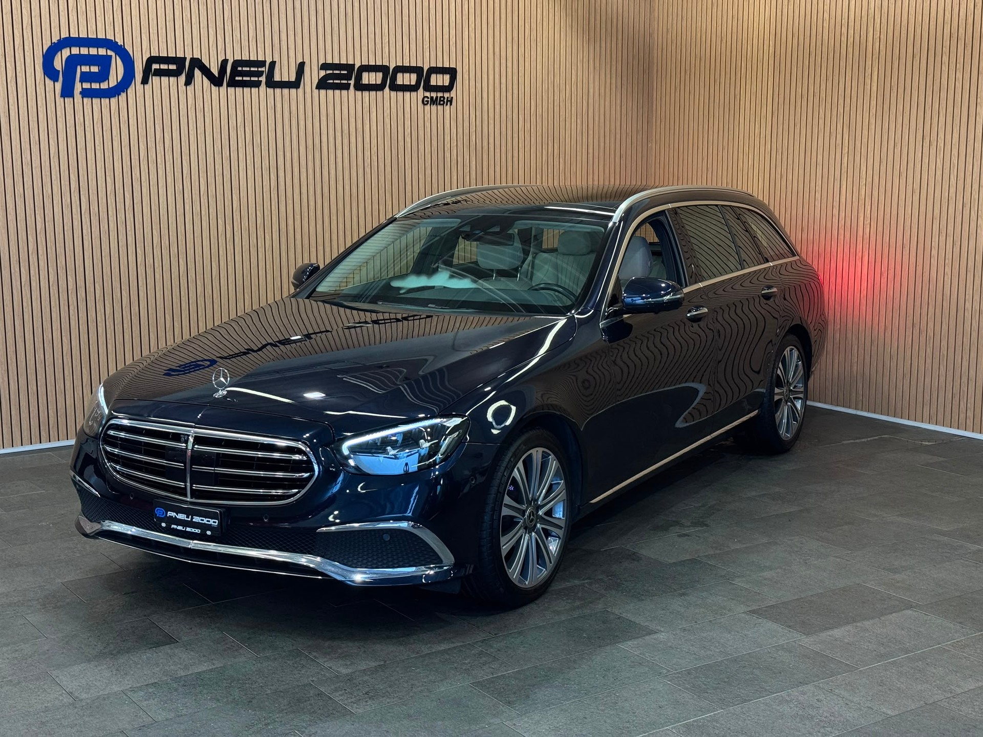 MERCEDES-BENZ E 300 d T 4Matic Exclusive 9G-Tronic