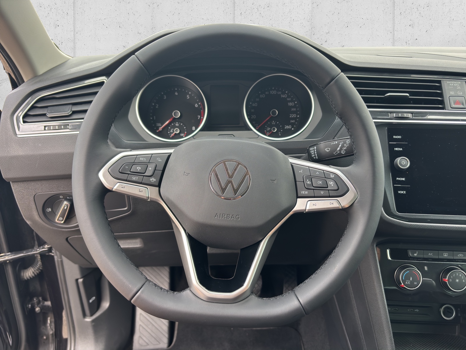 VW Tiguan 1.5TSI Evo Starter-image-9