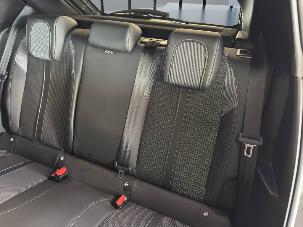 PEUGEOT 208 1.2 PureTech GT EAT8 //Pack drive assist plus/Sièges AV chauffants/Carplay/Caméra Recul-image-8