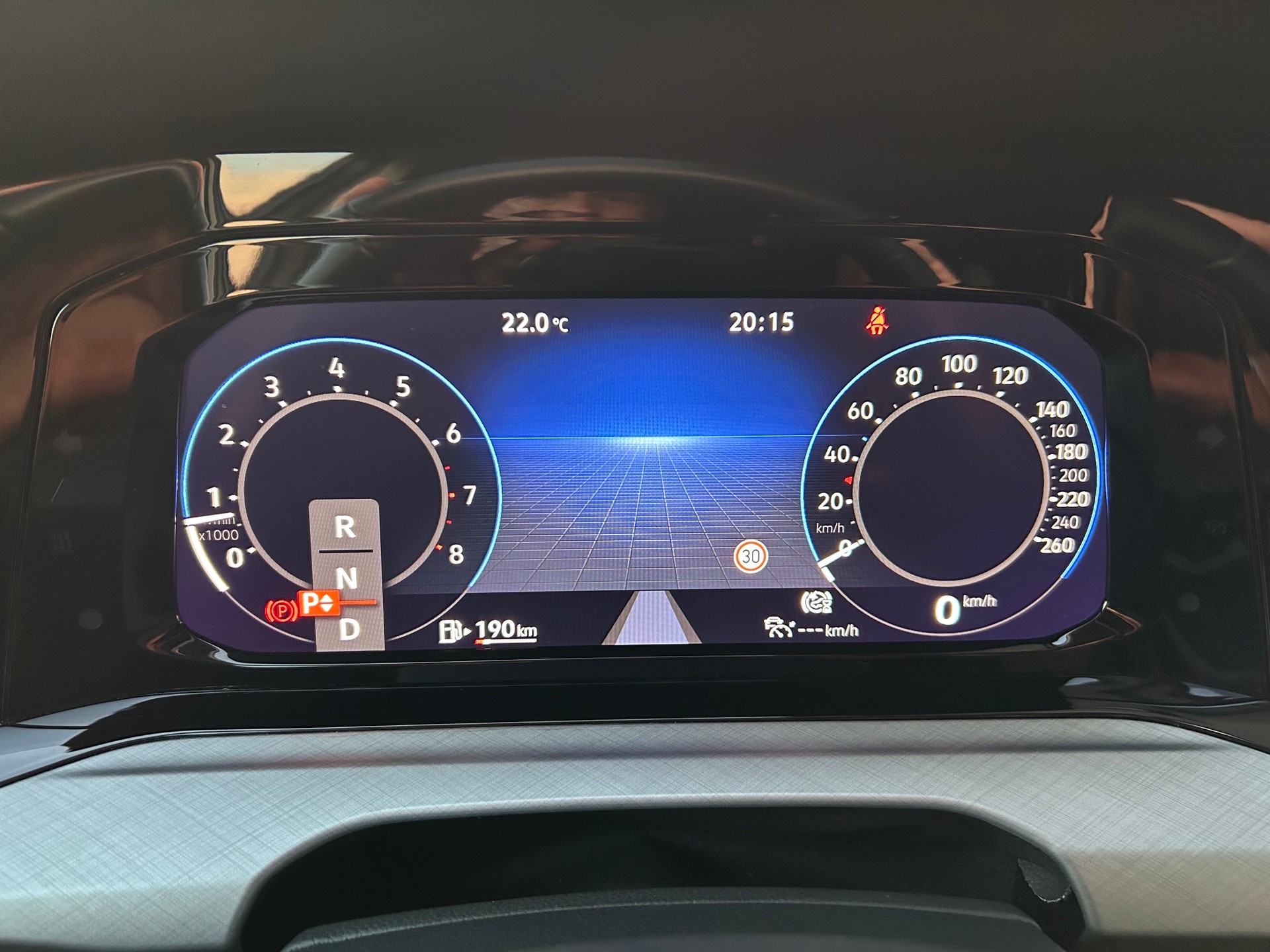 VW Golf Variant 1.5 eTSI mHEV Life-image-15
