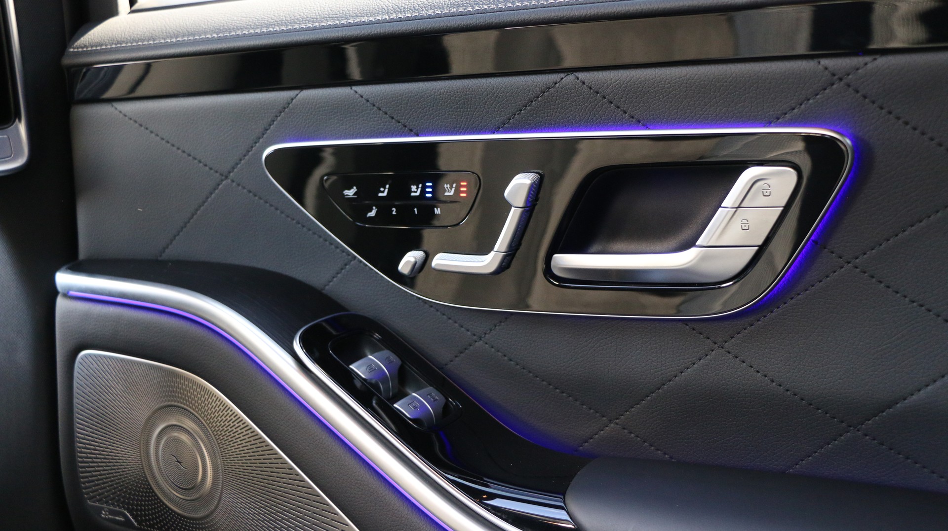 MERCEDES-BENZ S 580 4Matic Lang AMG Line-image-12