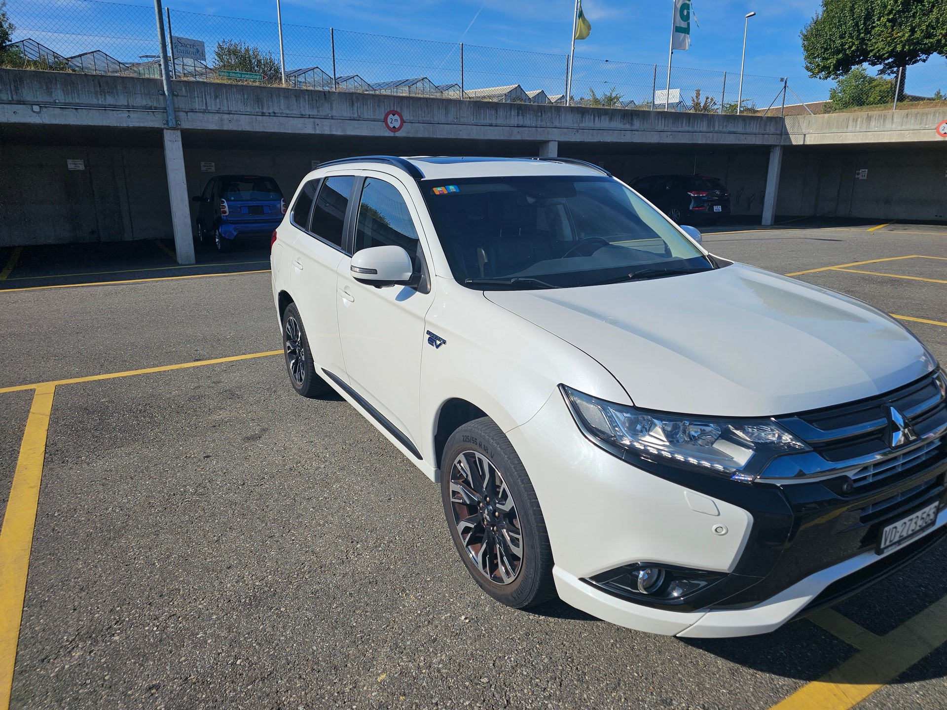 MITSUBISHI 2.0 PHEV Style-image-0