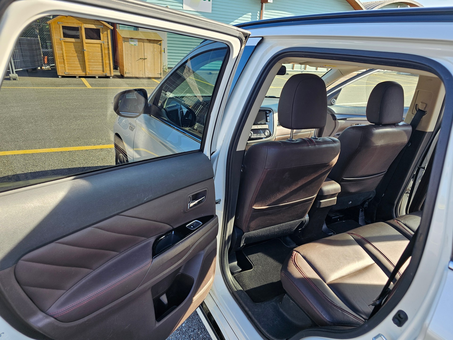 MITSUBISHI 2.0 PHEV Style-image-5