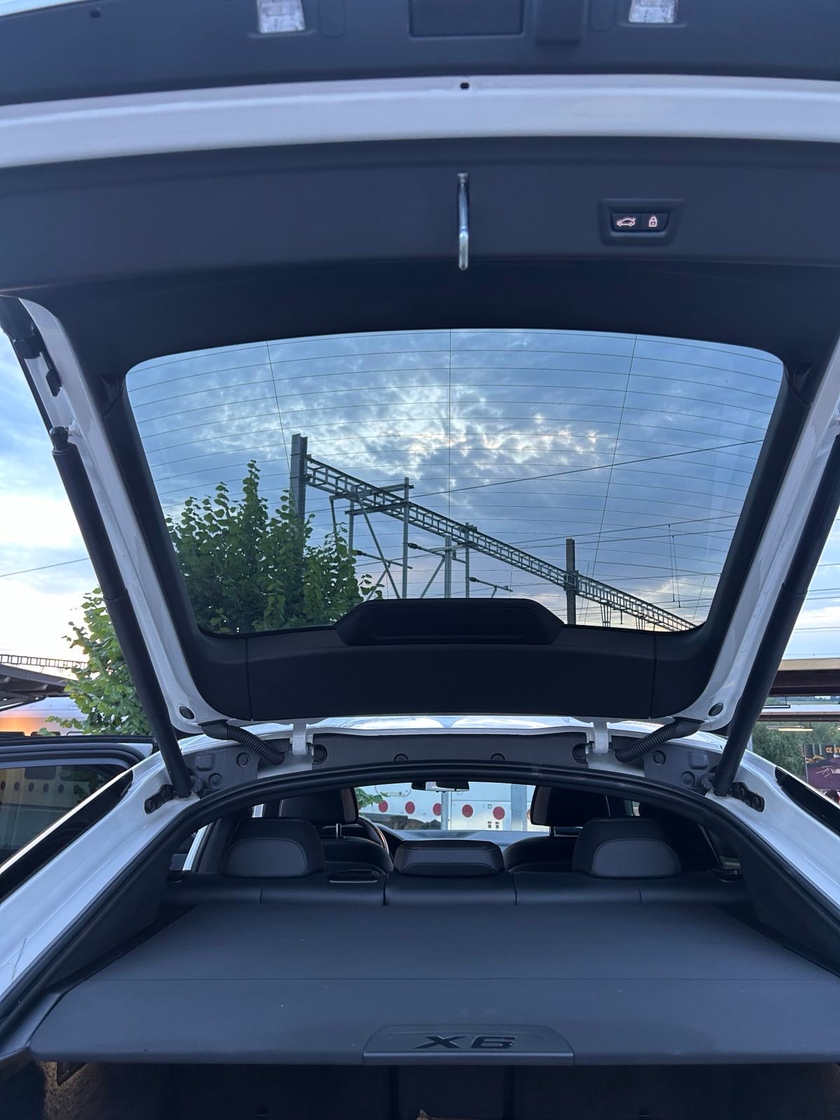 BMW 40d xDrive-image-10