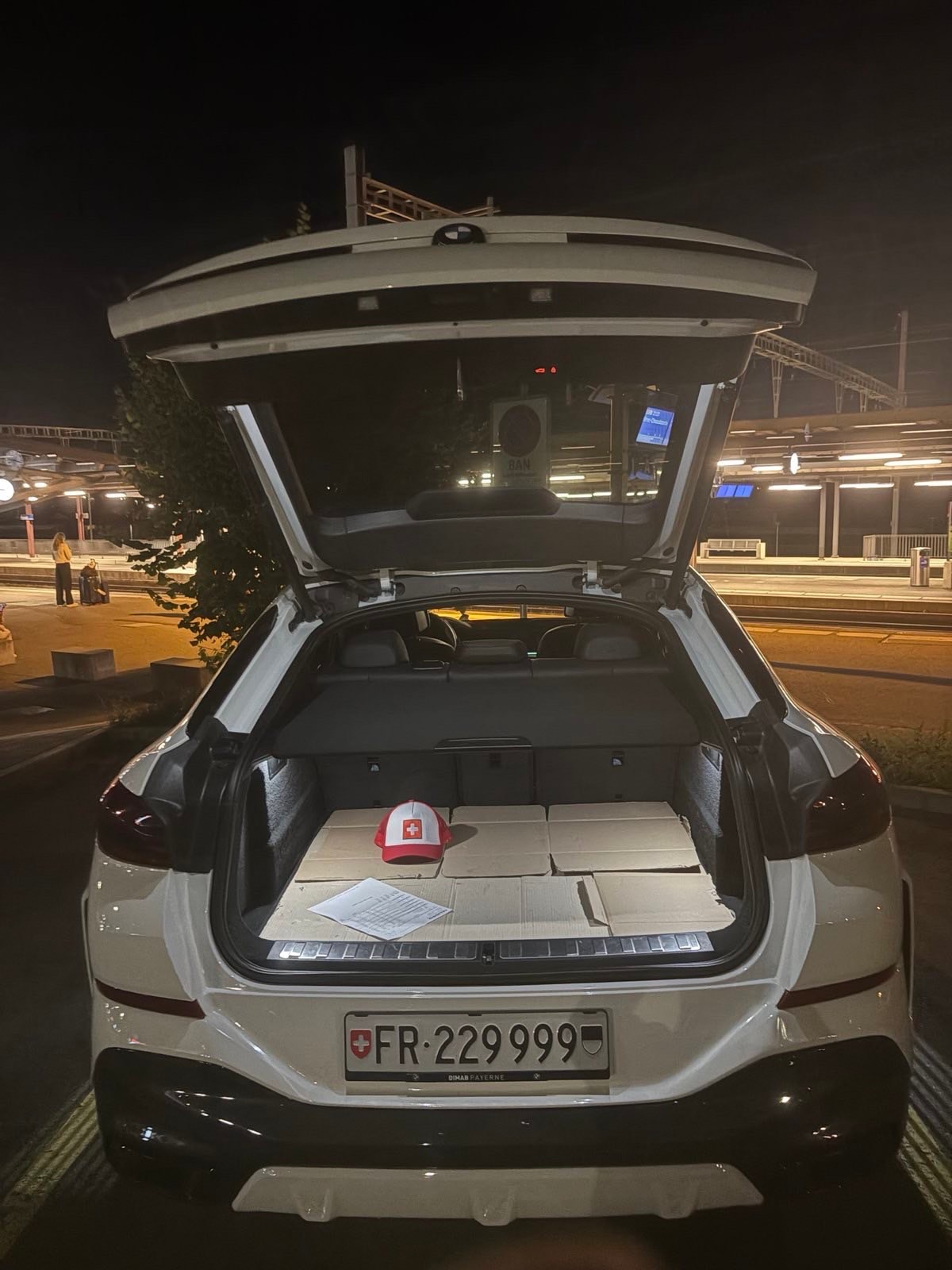 BMW 40d xDrive-image-15