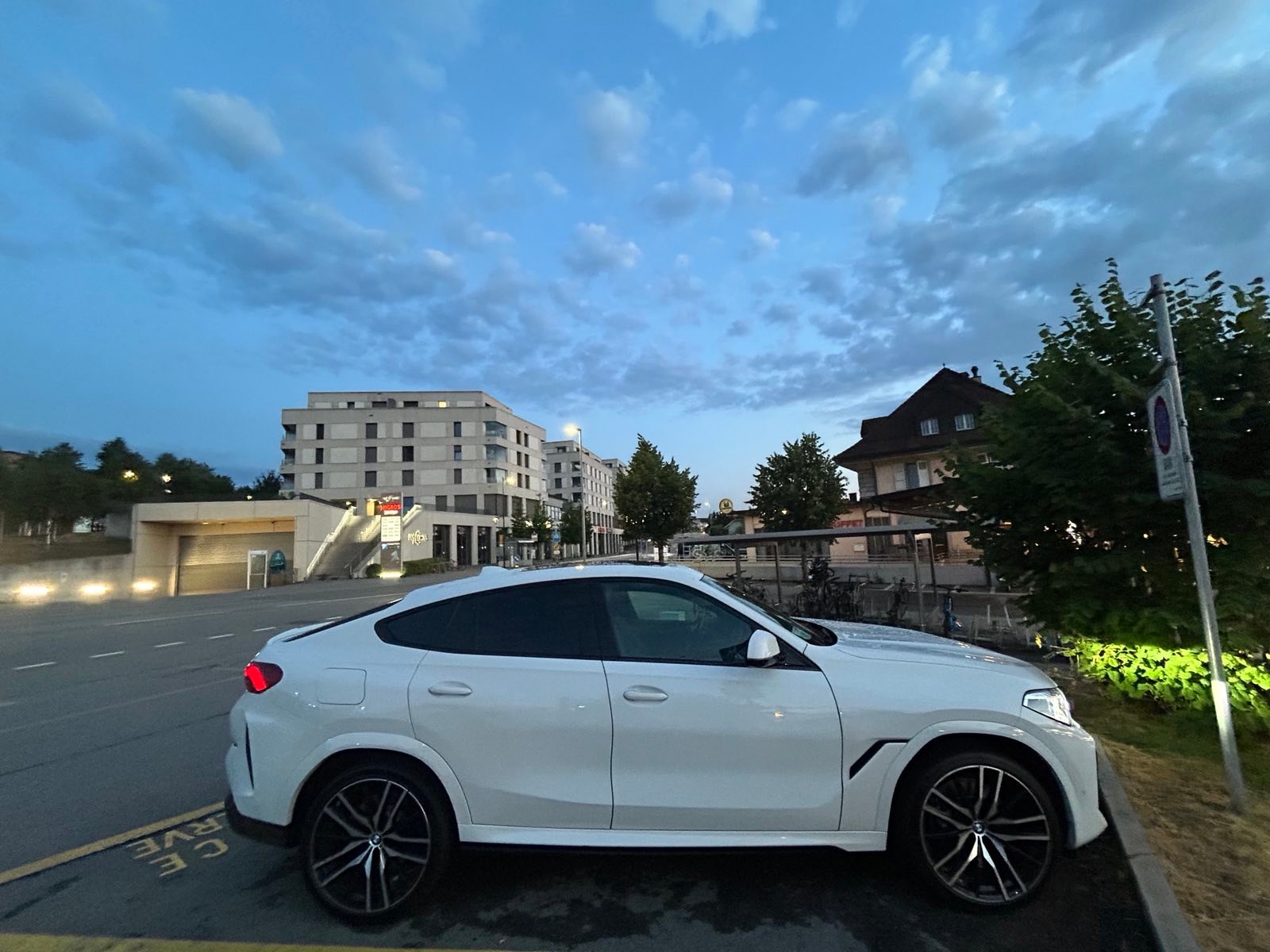 BMW 40d xDrive-image-6