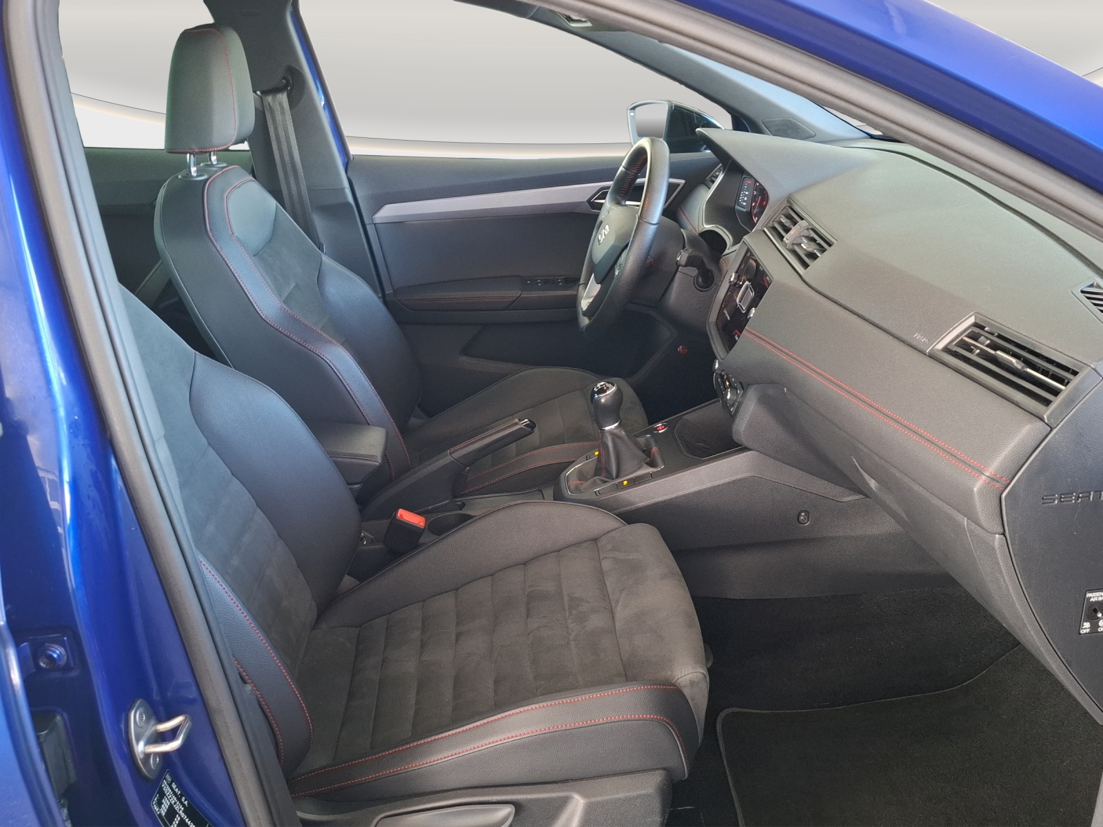 SEAT Ibiza 1.0 EcoTSI Hola FR-image-9