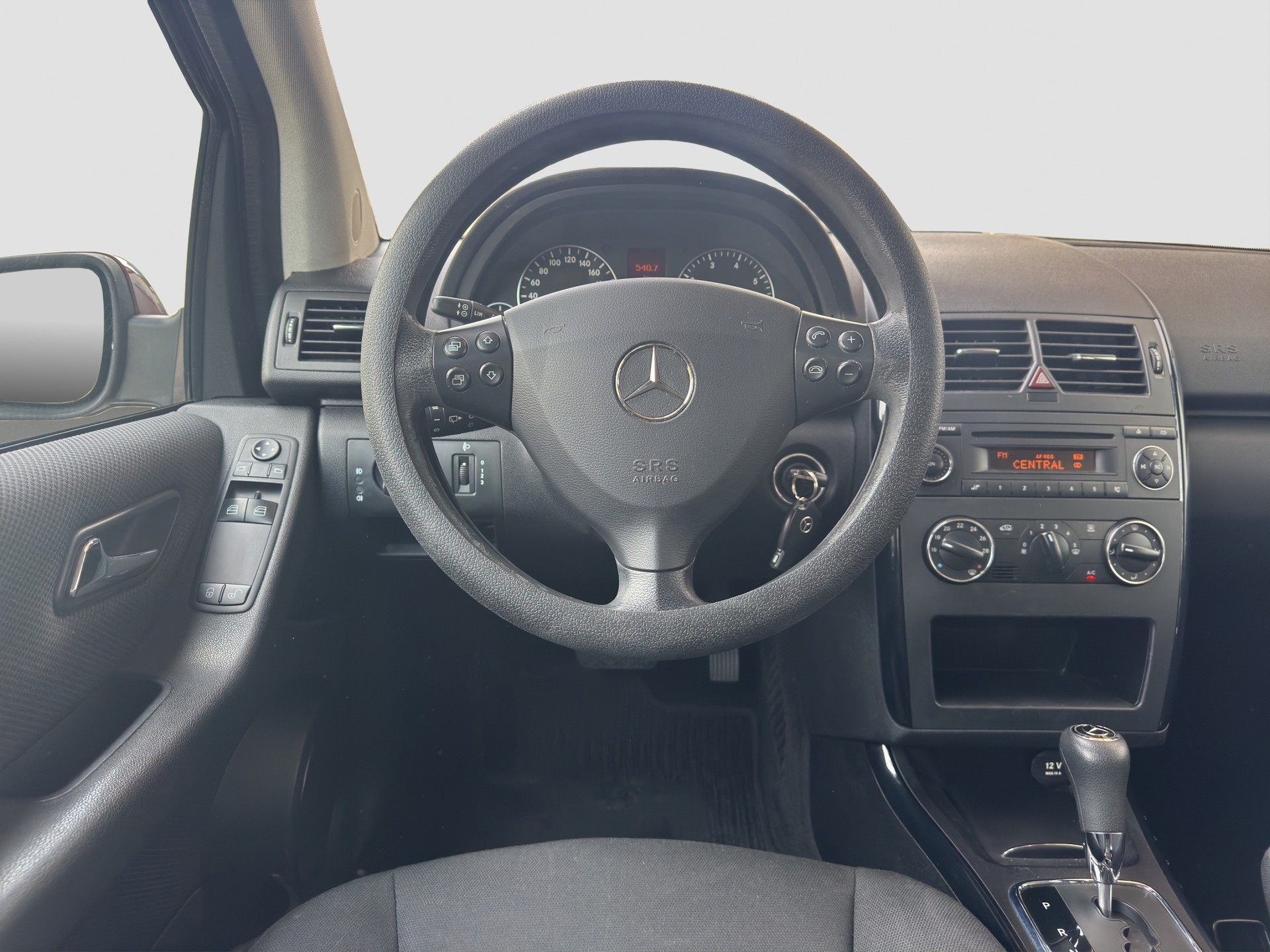 MERCEDES-BENZ A 160 (150) my first star Autotronic-image-6