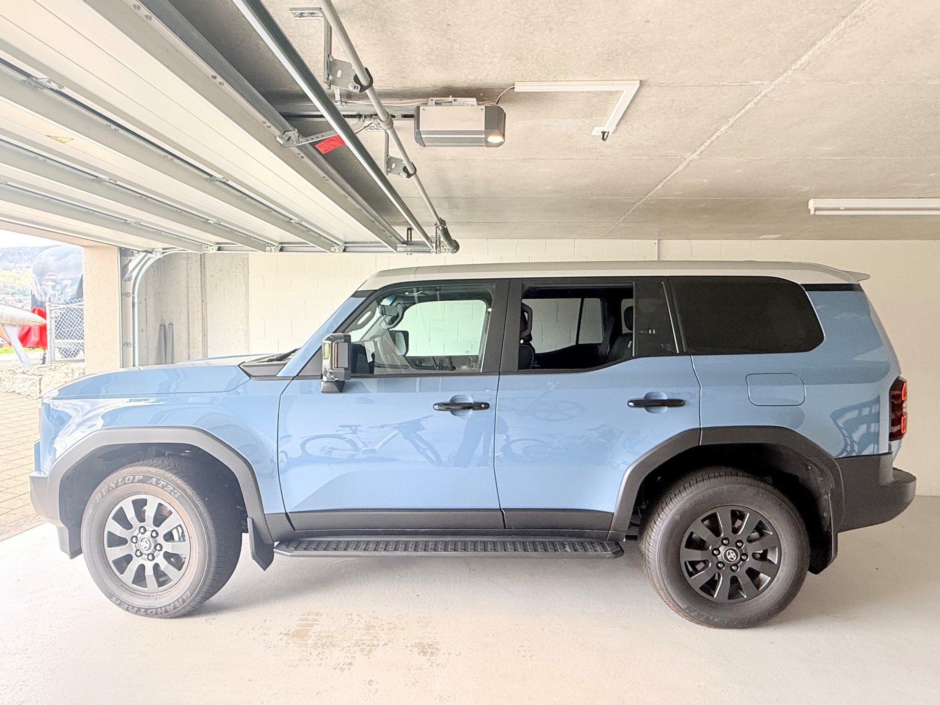 TOYOTA 2.8 D 230 First Edition-image-0