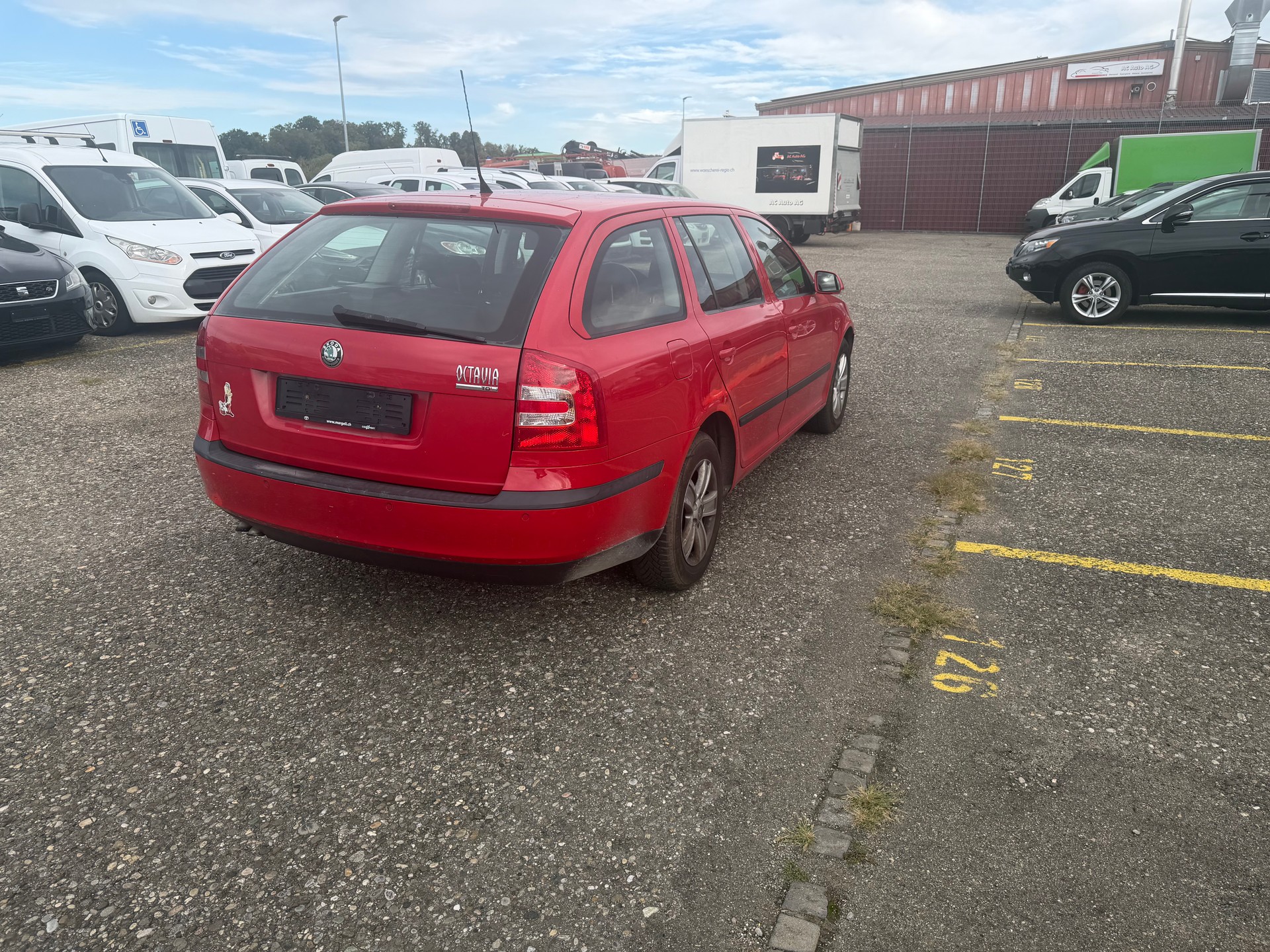 SKODA Octavia 2.0 TDI Elegance-image-4