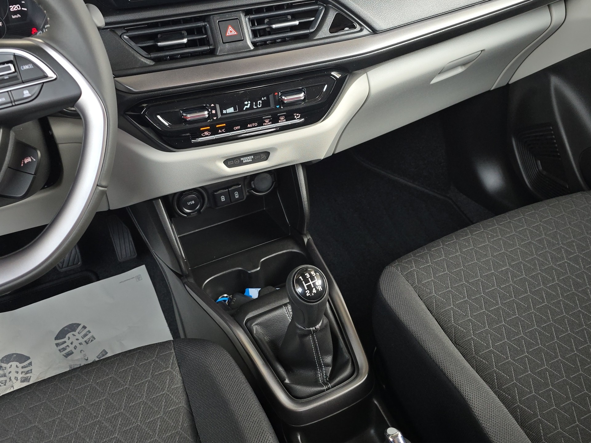 SUZUKI Swift 1.2 Piz Sulai Top Hybrid 4x4-image-10