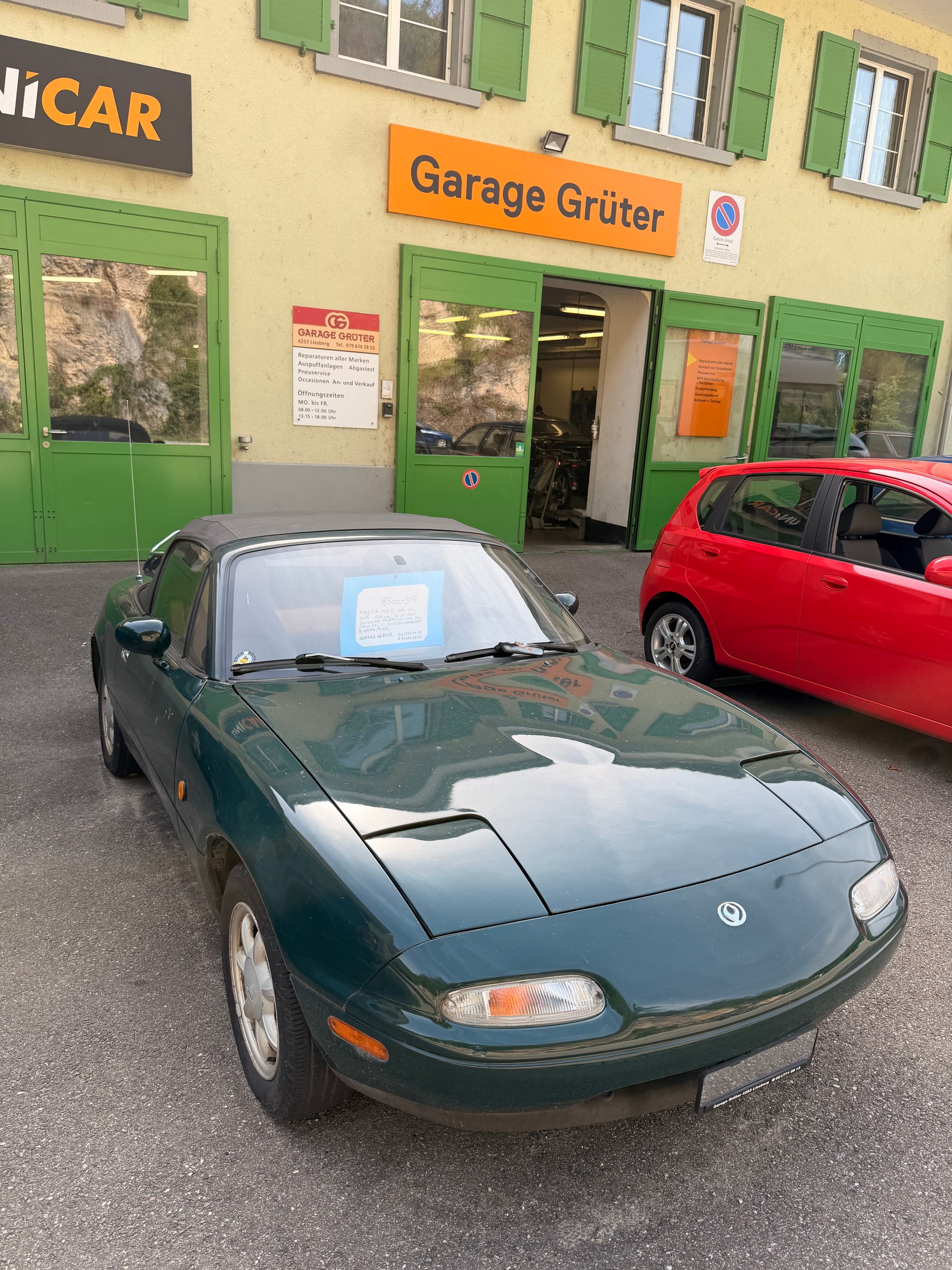 MAZDA MX-5 1.6i-16-image-4