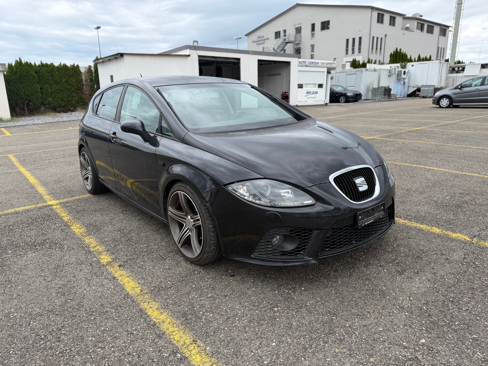 SEAT Leon 2.0 TDI Stylance-image-2