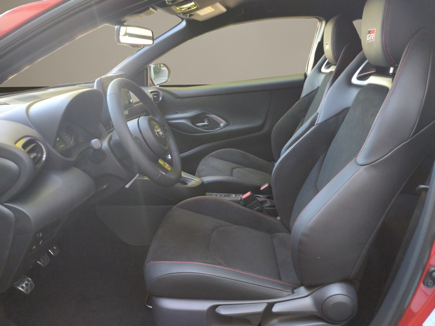 TOYOTA GR Yaris 1.6 Turbo Sport 4x4-image-8