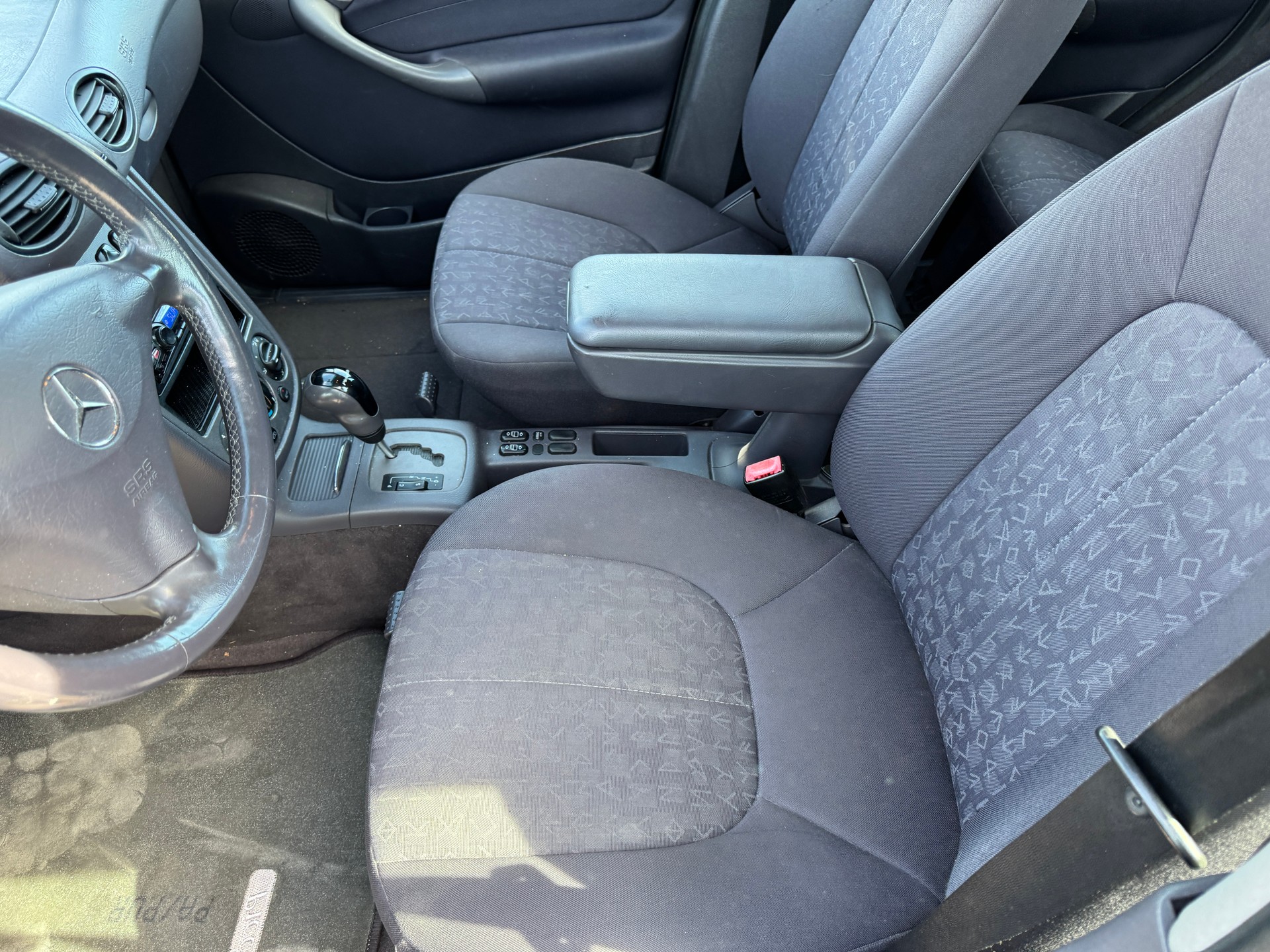 MERCEDES-BENZ A 170 CDI Classic (Radio CD * Automatik * Klima * BO3)-image-12