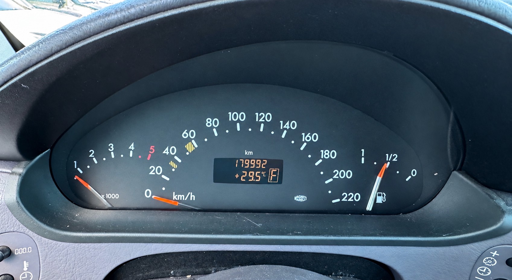 MERCEDES-BENZ A 170 CDI Classic (Radio CD * Automatik * Klima * BO3)-image-8