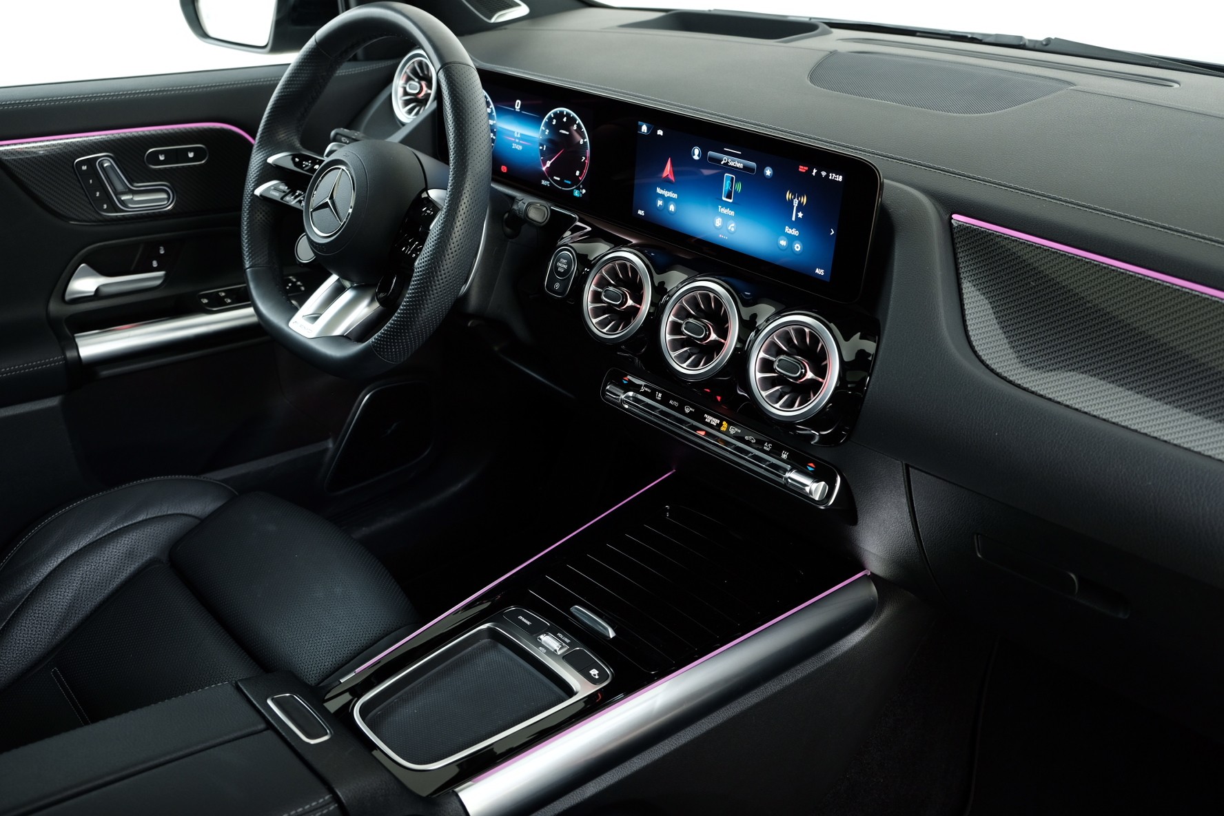 MERCEDES-BENZ GLA 35 AMG 4matic H247-image-7