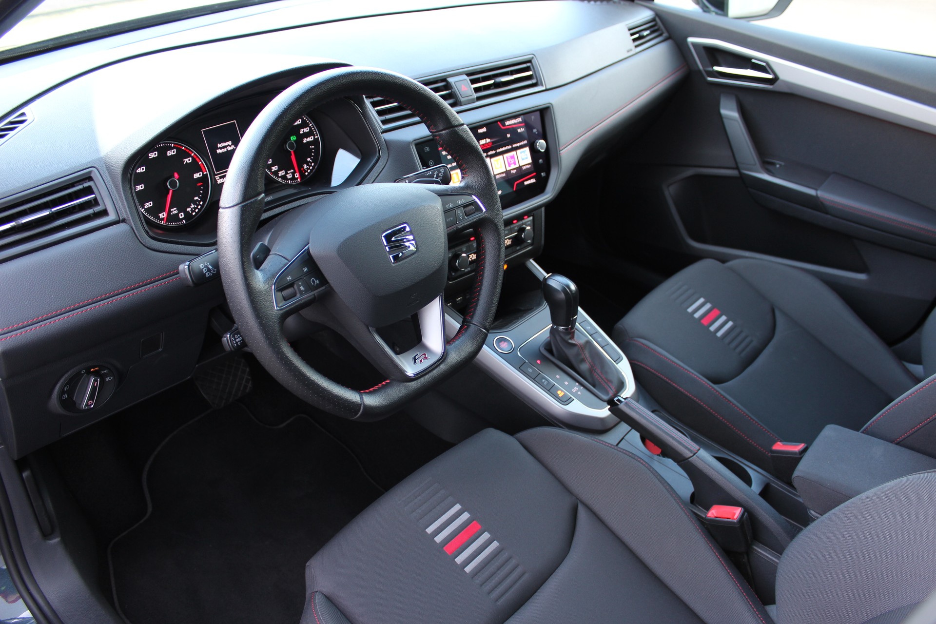 SEAT Arona 1.0 TSI Eco DSG FR-image-5