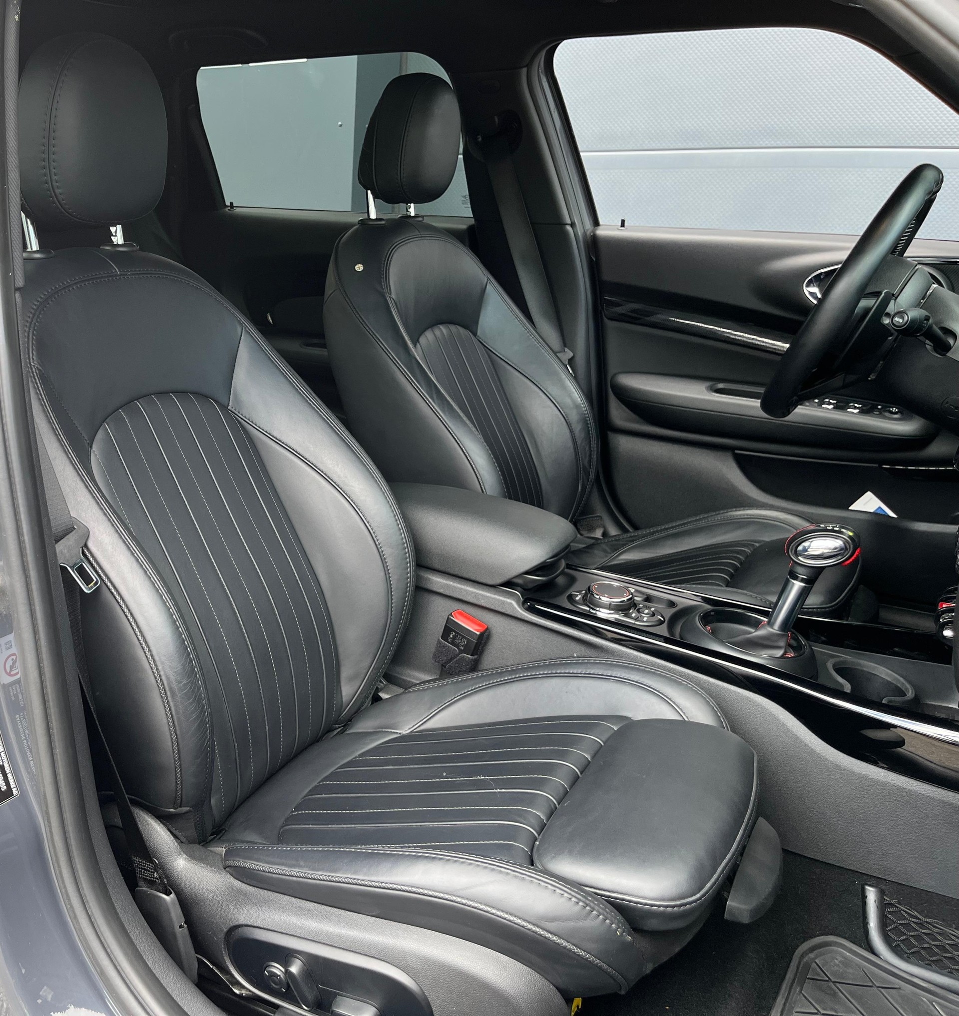 MINI Clubman Cooper S ALL4 Steptronic-image-18