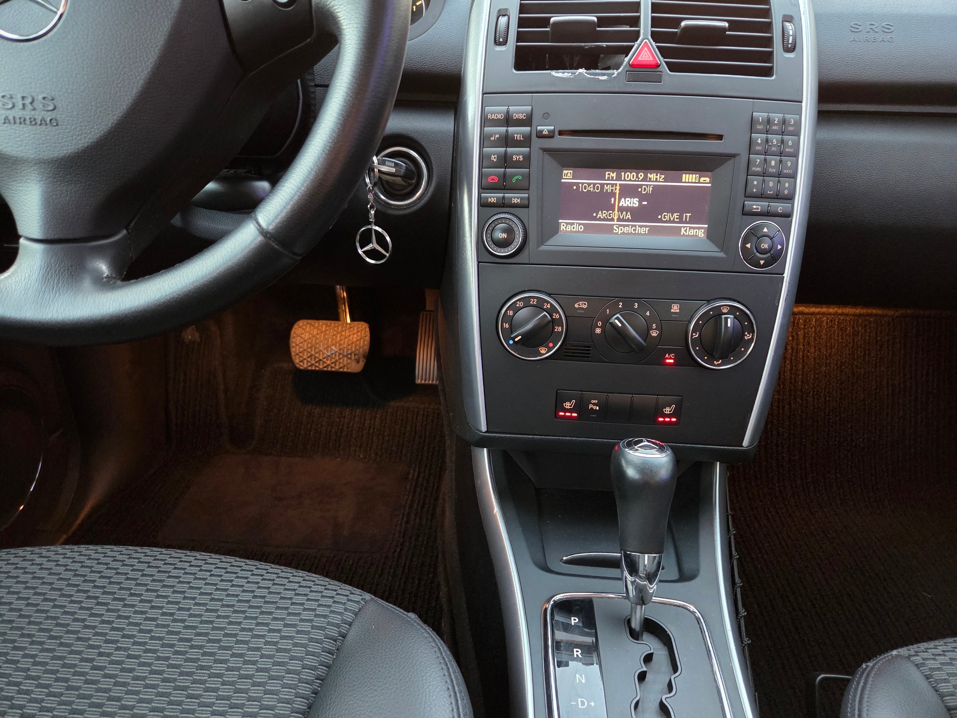 MERCEDES-BENZ A 180 (170) Avantgarde Autotronic-image-16