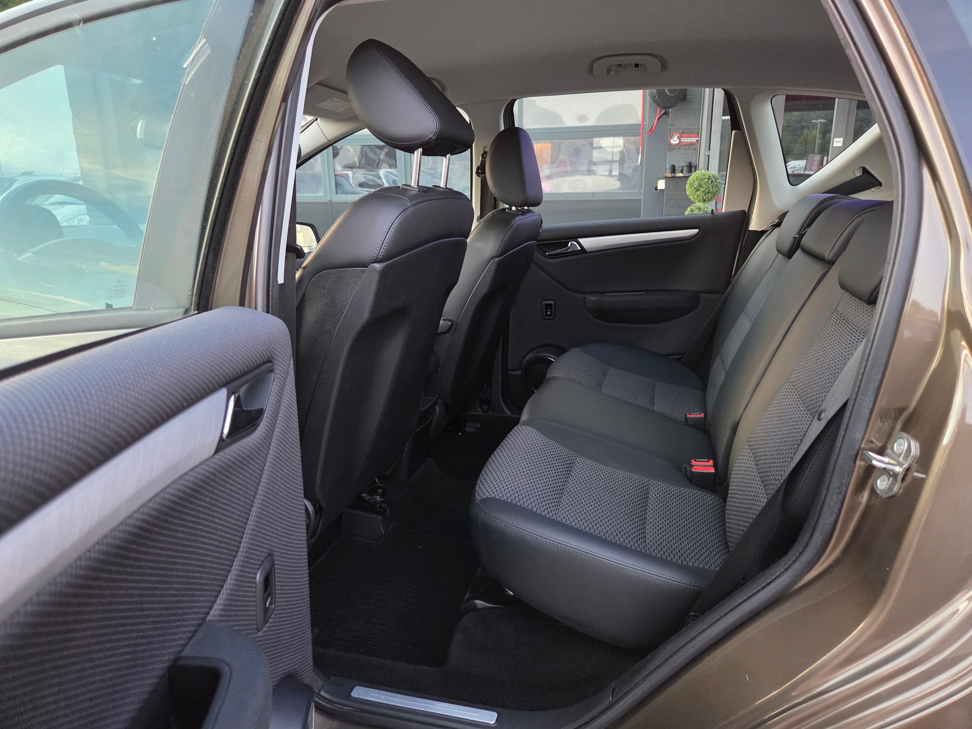 MERCEDES-BENZ A 180 (170) Avantgarde Autotronic-image-14