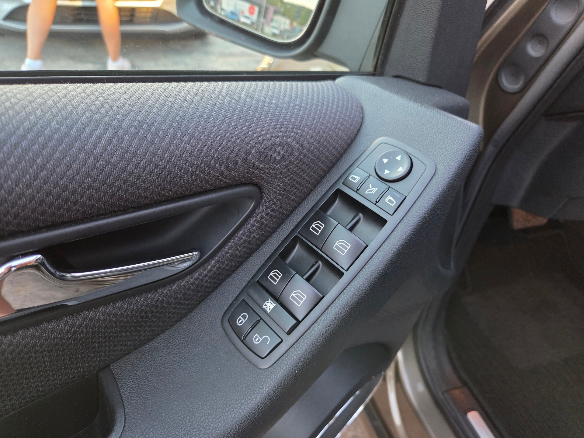 MERCEDES-BENZ A 180 (170) Avantgarde Autotronic-image-11